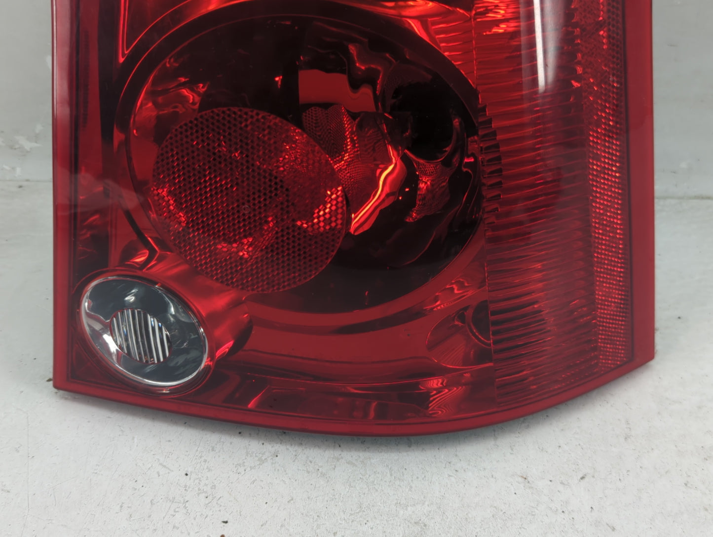 2008 Chrysler Pacifica Tail Light Assembly Passenger Right OEM Fits OEM Used Auto Parts - Oemusedautoparts1.com