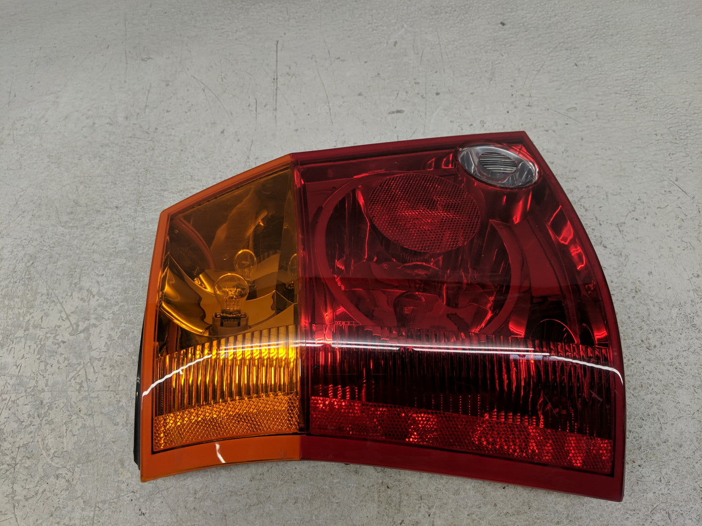 2008 Chrysler Pacifica Tail Light Assembly Driver Left OEM Fits OEM Used Auto Parts - Oemusedautoparts1.com