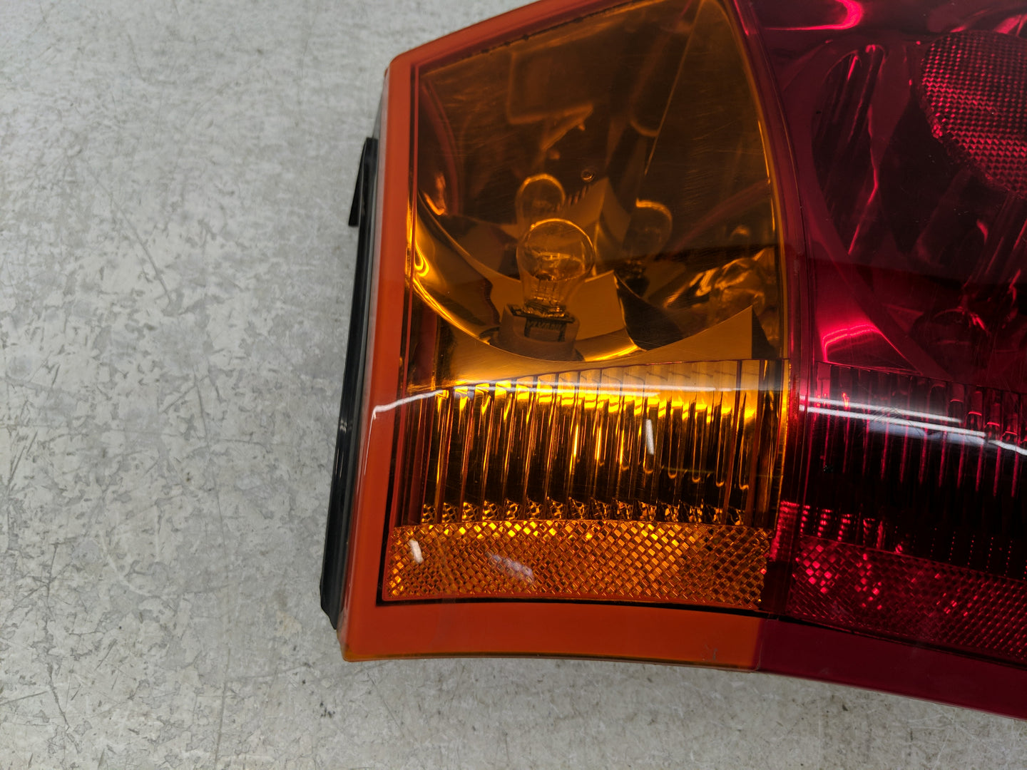 2008 Chrysler Pacifica Tail Light Assembly Driver Left OEM Fits OEM Used Auto Parts - Oemusedautoparts1.com