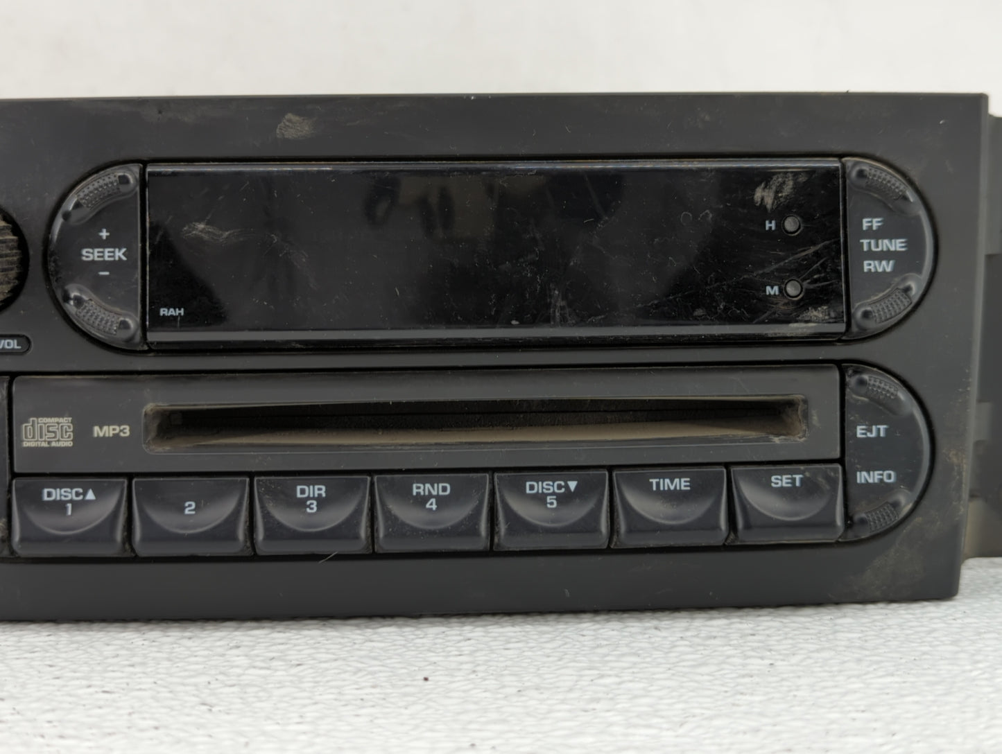 2004-2008 Chrysler Pacifica Radio AM FM Cd Player Receiver Replacement P/N:P05094564AB P05094564AD Fits OEM Used Auto Parts 