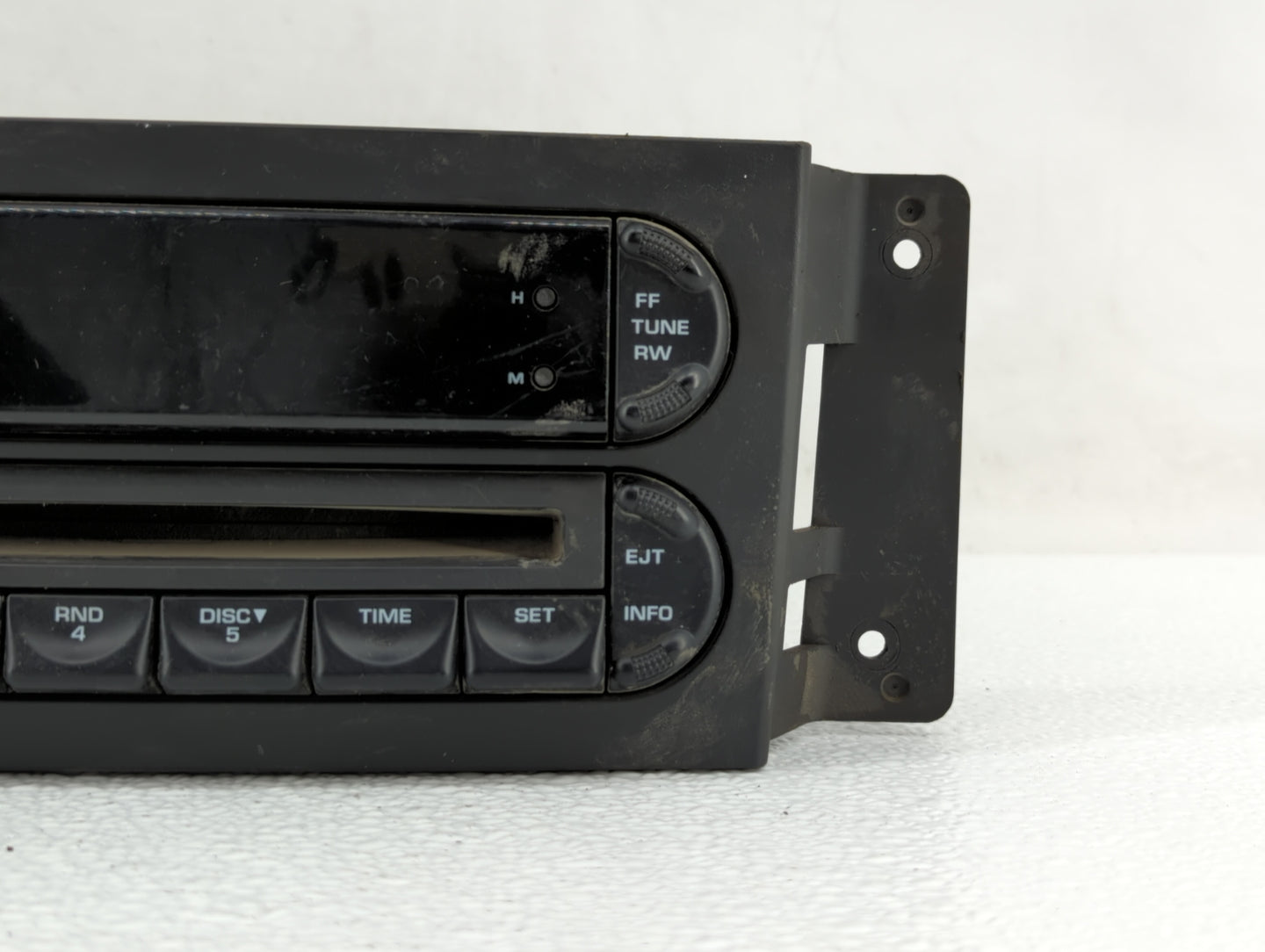 2004-2008 Chrysler Pacifica Radio AM FM Cd Player Receiver Replacement P/N:P05094564AB P05094564AD Fits OEM Used Auto Parts 