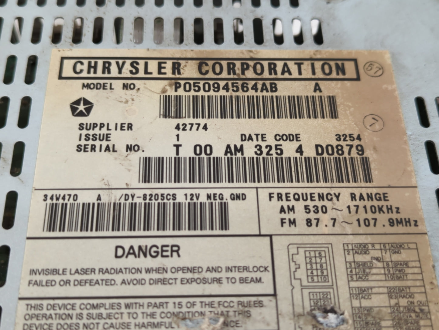 2004-2008 Chrysler Pacifica Radio AM FM Cd Player Receiver Replacement P/N:P05094564AB P05094564AD Fits OEM Used Auto Parts 