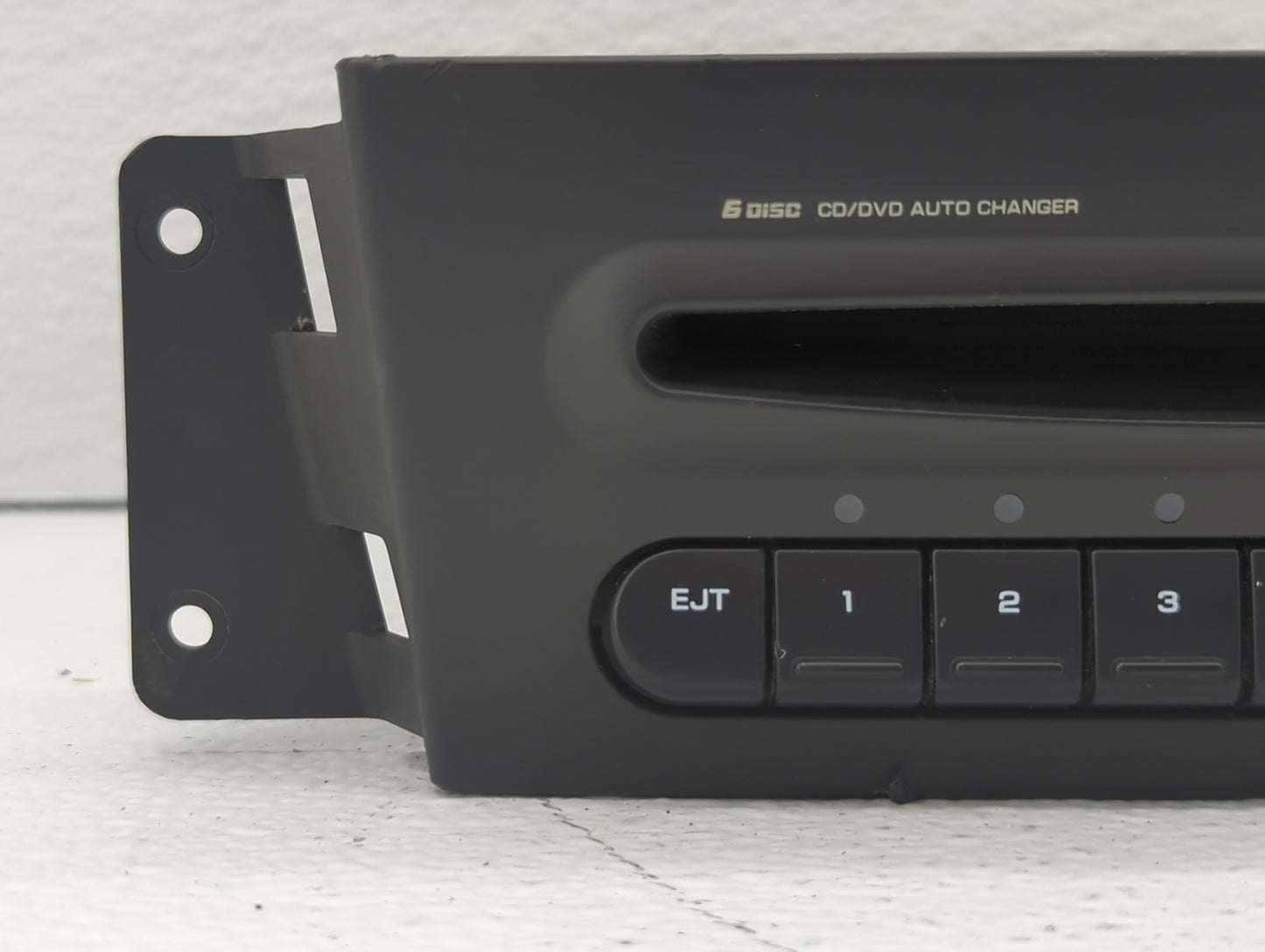 2004-2008 Chrysler Pacifica Information Display Screen - Oemusedautoparts1.com