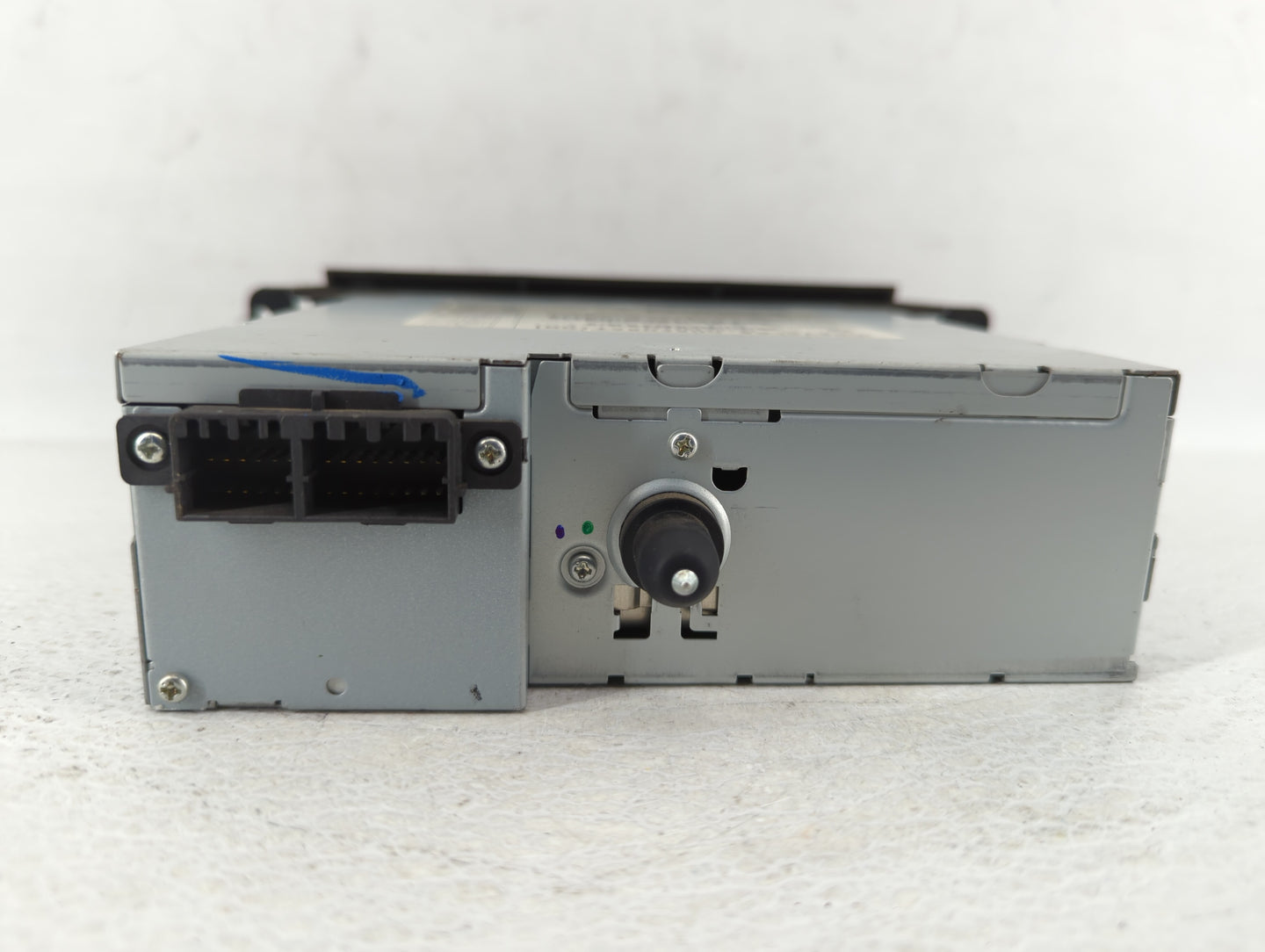 2008 Chrysler Pacifica Am Fm Cd Player Radio Receiver - Oemusedautoparts1.com
