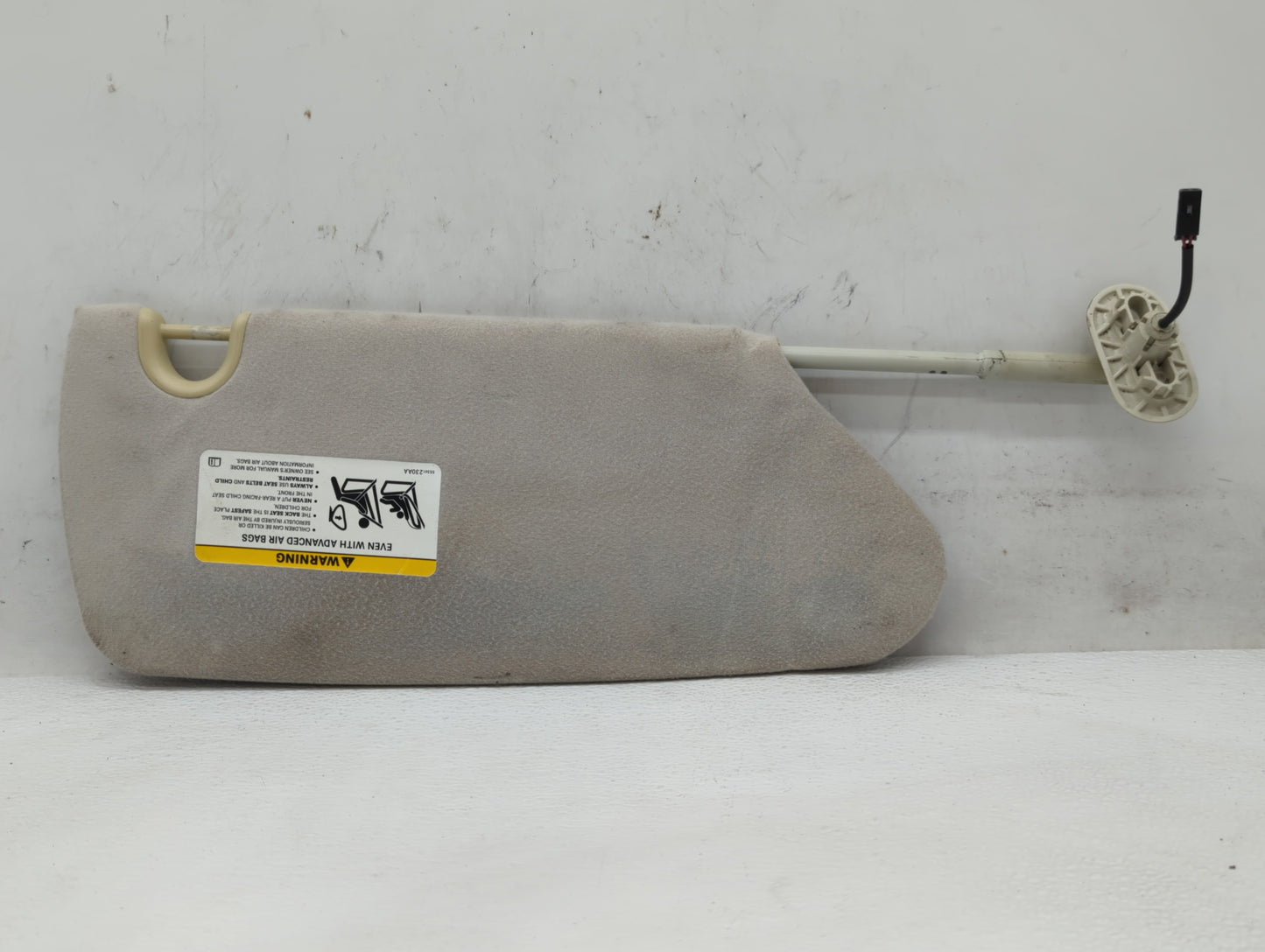 2008 Chrysler Pacifica Sun Visor Shade Replacement Driver Left Mirror Fits OEM Used Auto Parts - Oemusedautoparts1.com