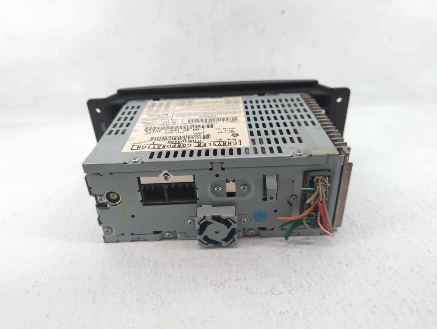 2007-2008 Chrysler Pacifica Radio AM FM Cd Player Receiver Replacement P/N:P05064084AD Fits Fits 2007 2008 OEM Used Auto Par