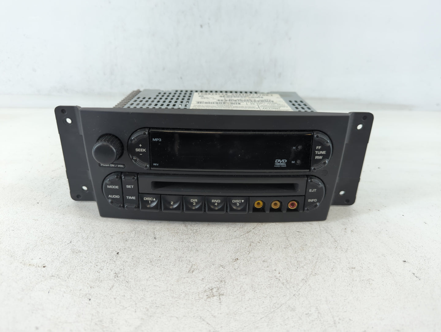 2007-2008 Chrysler Pacifica Am Fm Cd Player Radio Receiver - Oemusedautoparts1.com