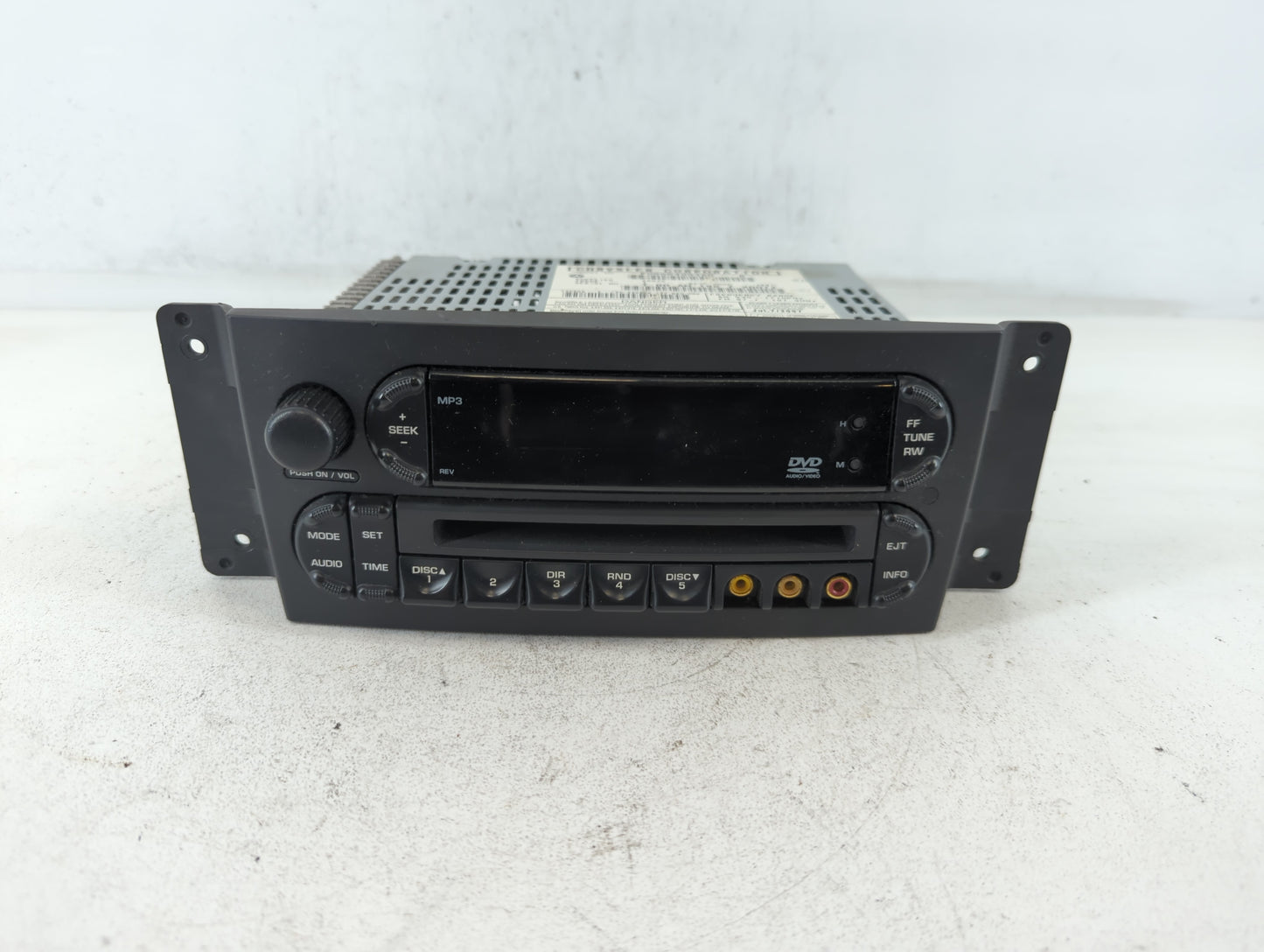2007-2008 Chrysler Pacifica Am Fm Cd Player Radio Receiver - Oemusedautoparts1.com