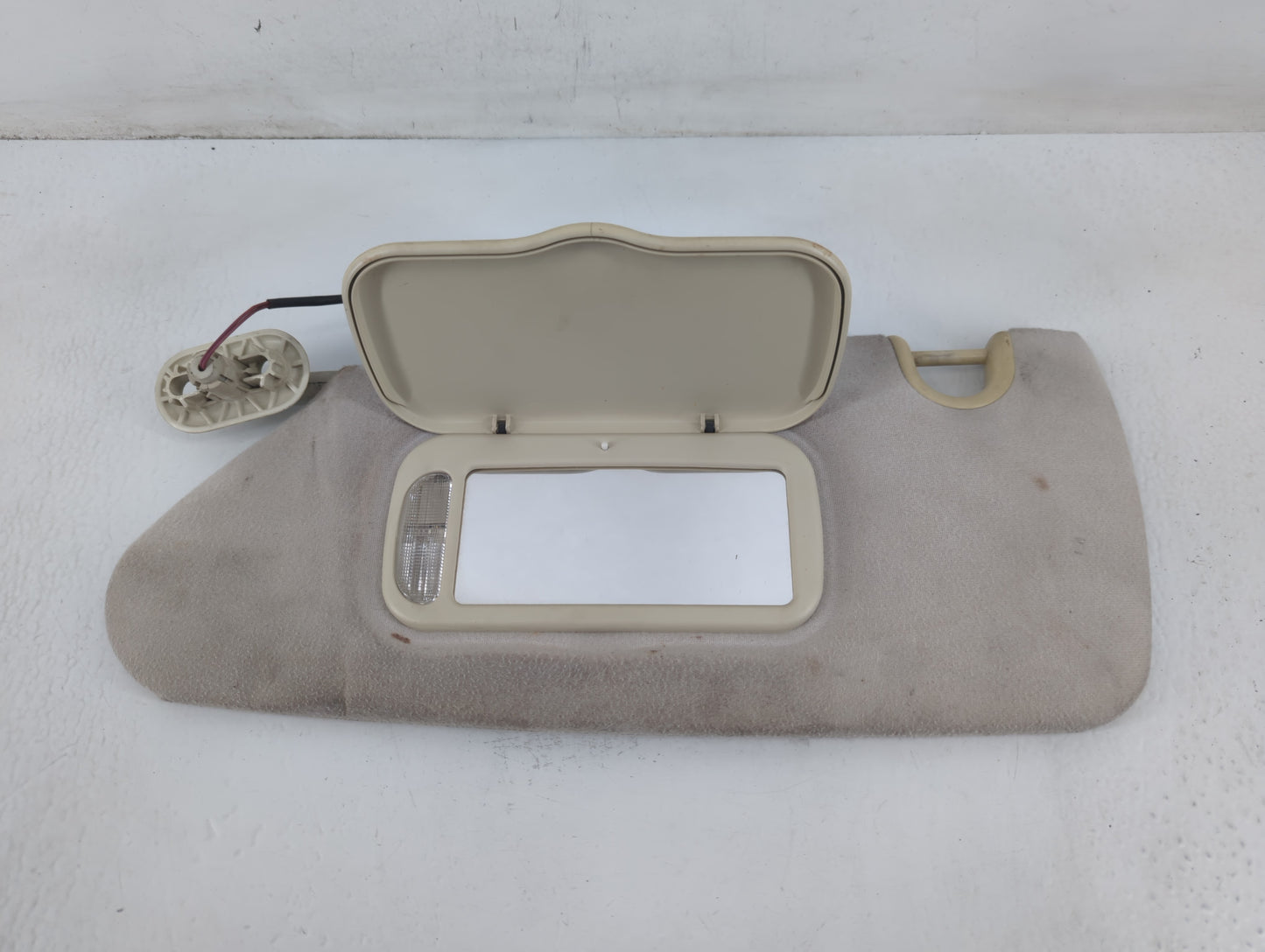 2008 Chrysler Pacifica Sun Visor Shade Replacement Driver Left Mirror Fits OEM Used Auto Parts - Oemusedautoparts1.com