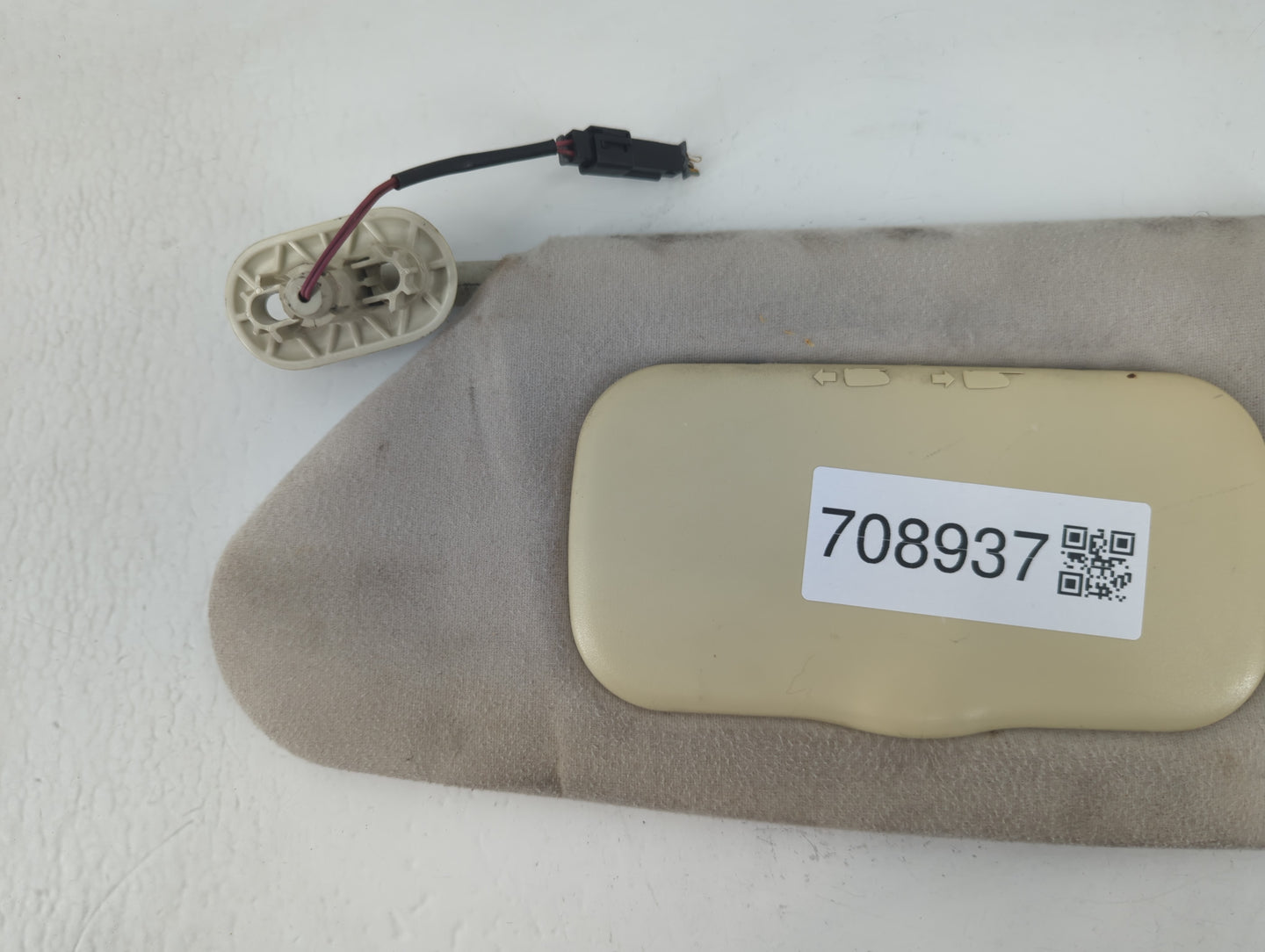 2008 Chrysler Pacifica Sun Visor Shade Replacement Driver Left Mirror Fits OEM Used Auto Parts - Oemusedautoparts1.com