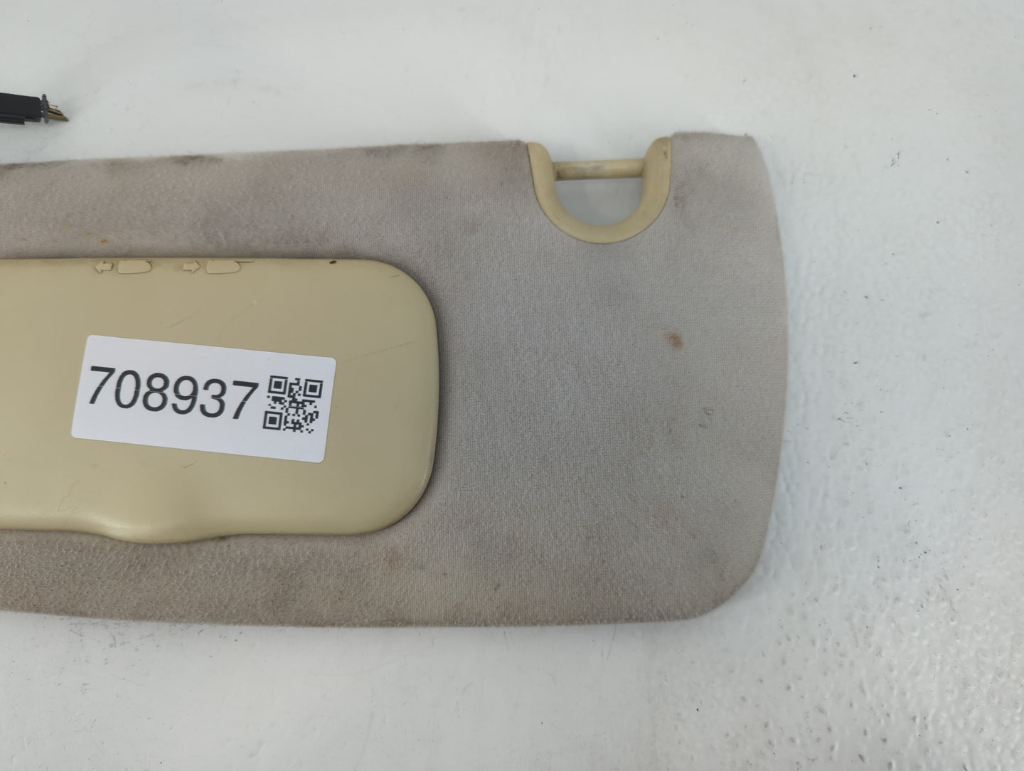 2008 Chrysler Pacifica Sun Visor Shade Replacement Driver Left Mirror Fits OEM Used Auto Parts - Oemusedautoparts1.com