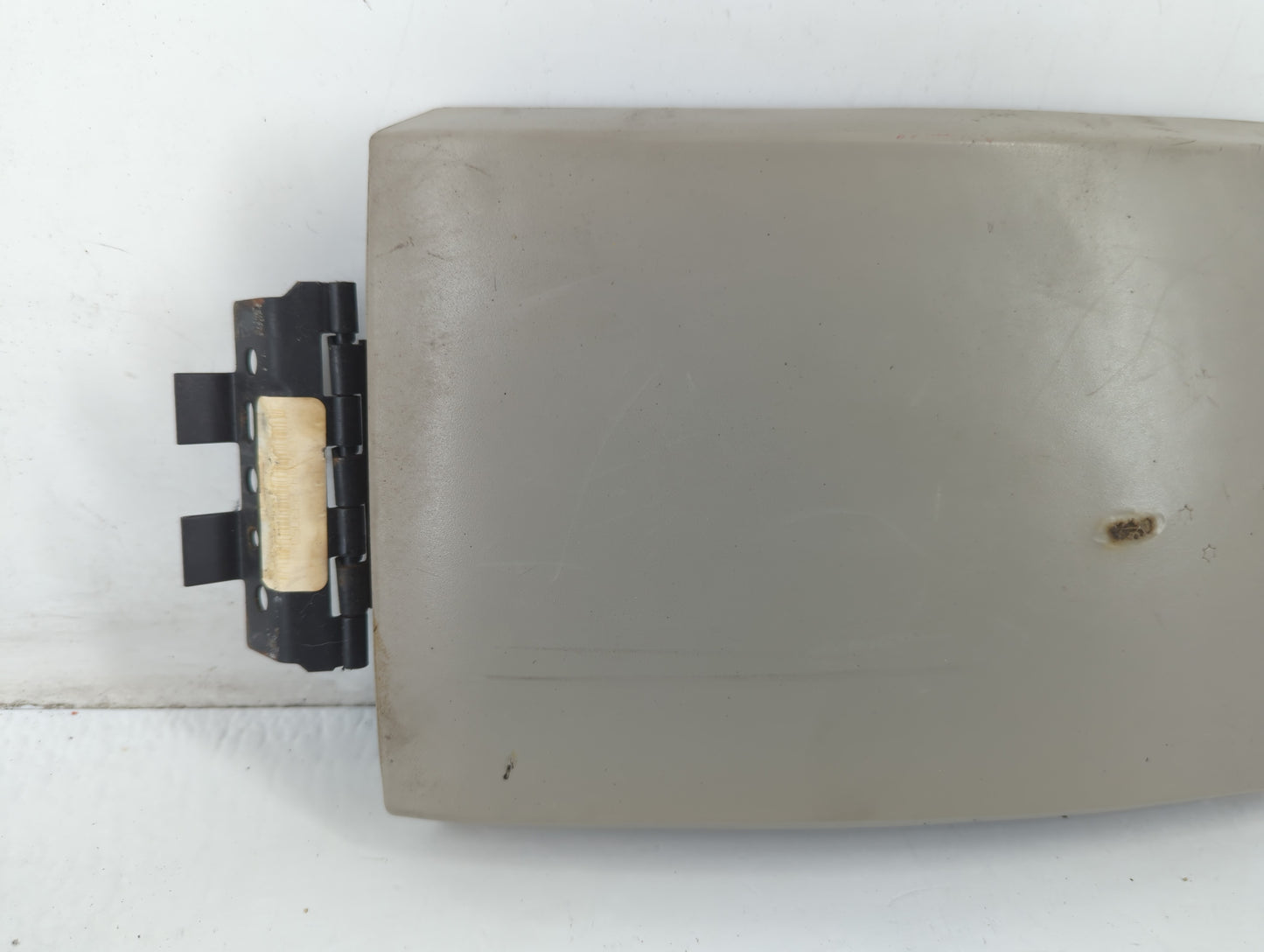 2008 Chrysler Pacifica Center Console Armrest Cover Lid Fits OEM Used Auto Parts - Oemusedautoparts1.com