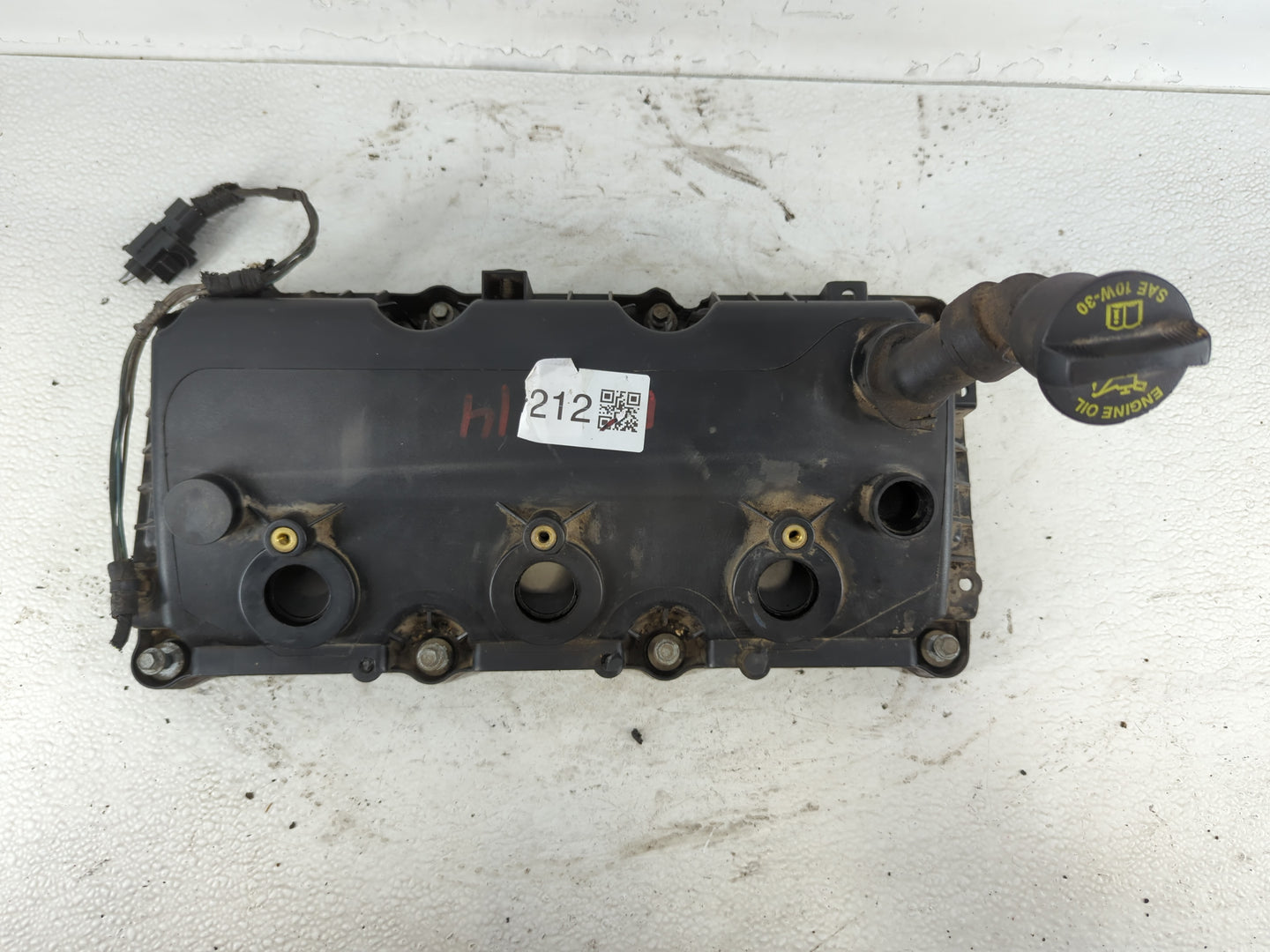 2008 Chrysler Pacifica Driver Left Cylinder Head Valve Cover Fits OEM Used Auto Parts - Oemusedautoparts1.com