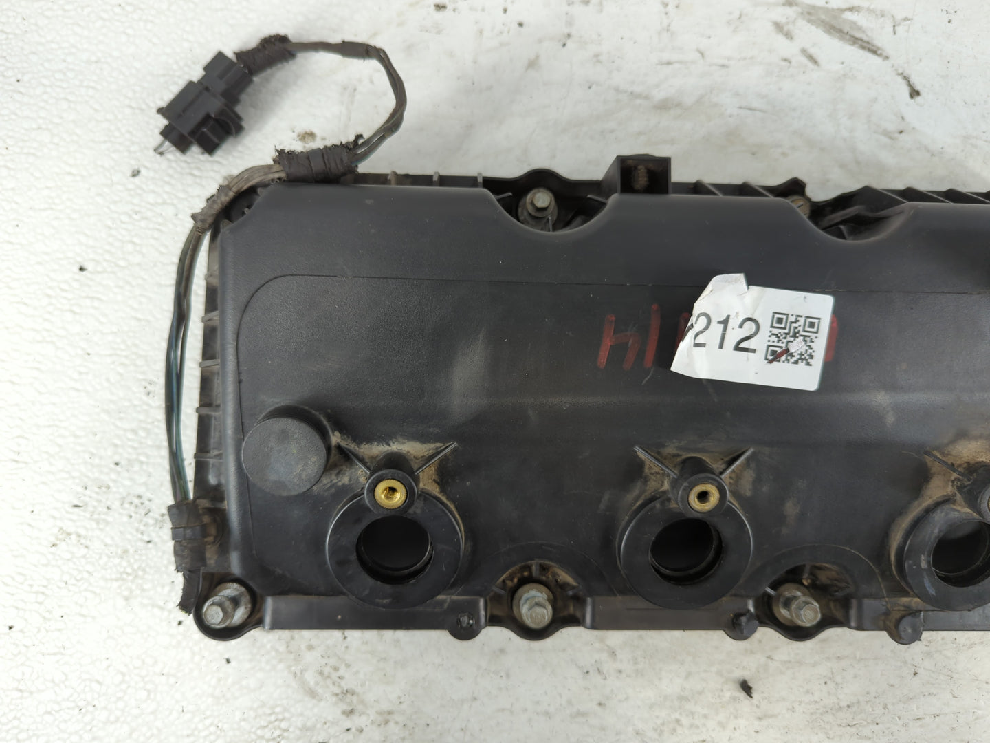2008 Chrysler Pacifica Driver Left Cylinder Head Valve Cover Fits OEM Used Auto Parts - Oemusedautoparts1.com