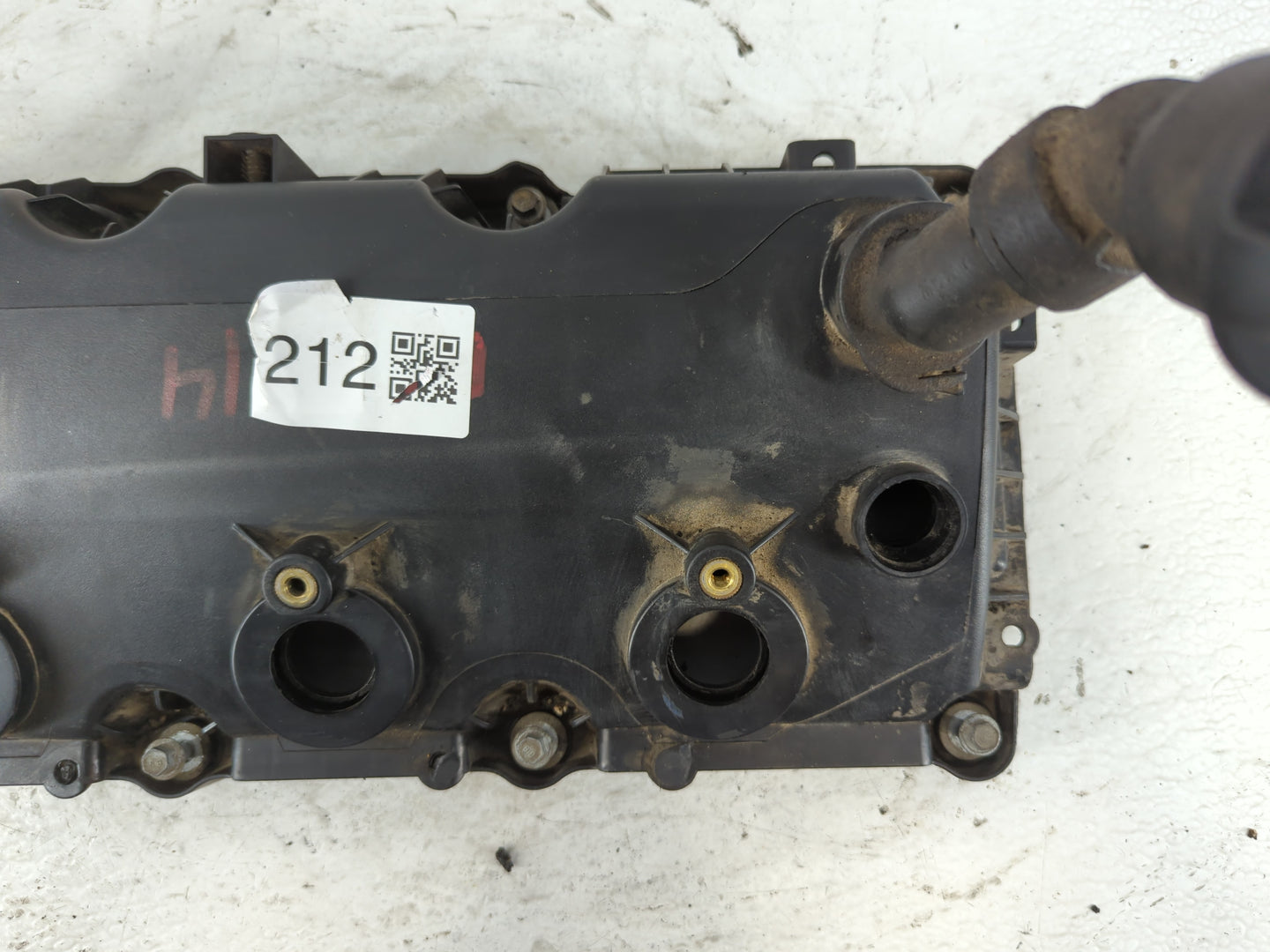 2008 Chrysler Pacifica Driver Left Cylinder Head Valve Cover Fits OEM Used Auto Parts - Oemusedautoparts1.com