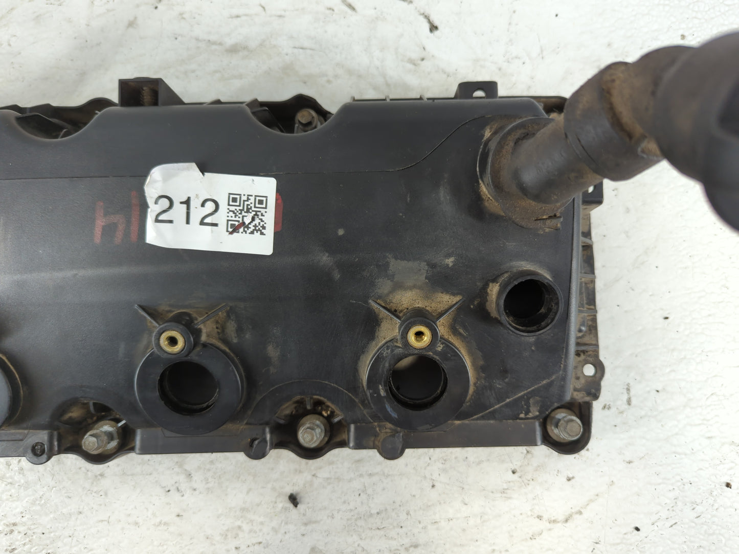 2008 Chrysler Pacifica Driver Left Cylinder Head Valve Cover Fits OEM Used Auto Parts - Oemusedautoparts1.com