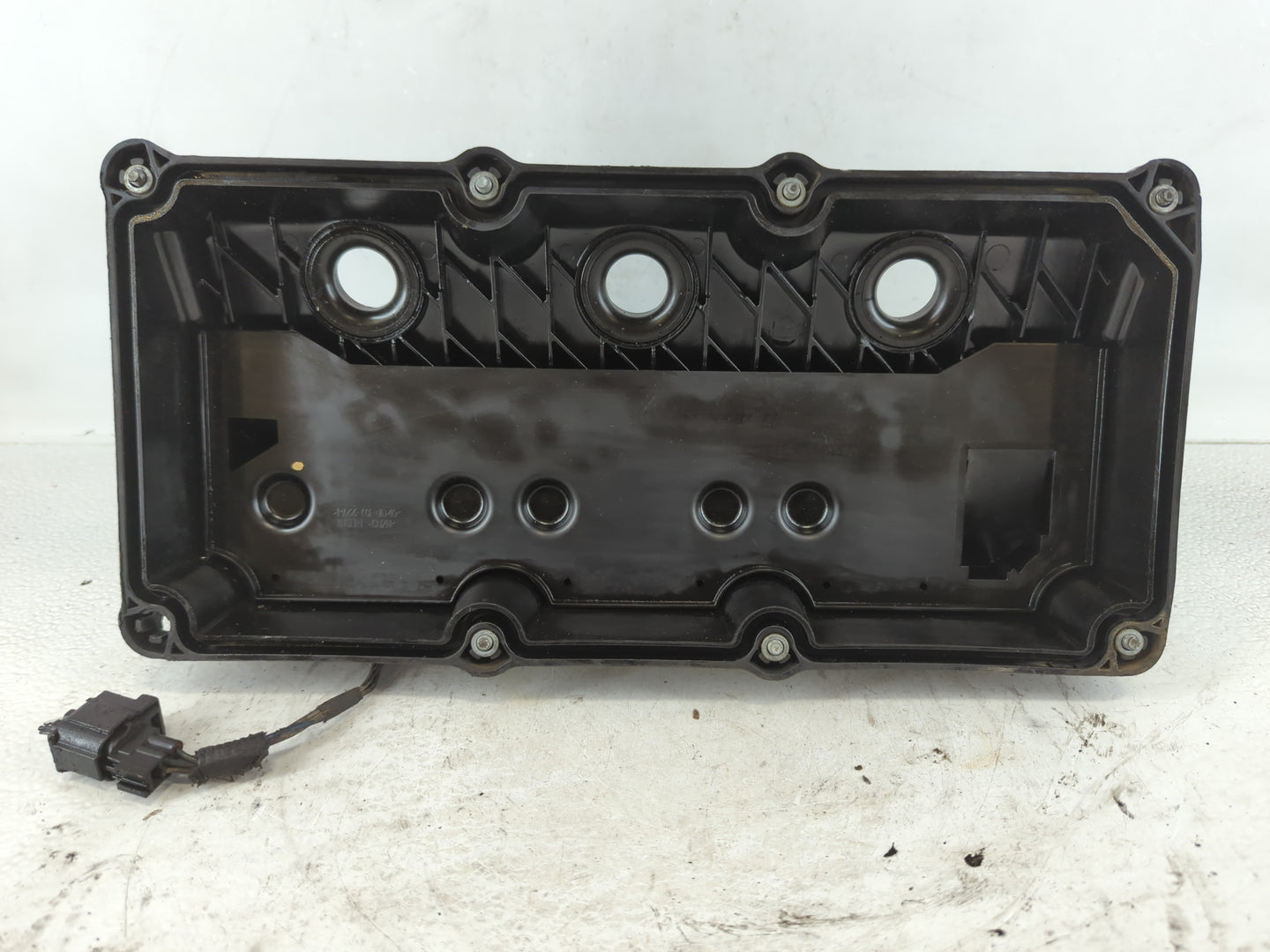 2008 Chrysler Pacifica Driver Left Cylinder Head Valve Cover Fits OEM Used Auto Parts - Oemusedautoparts1.com