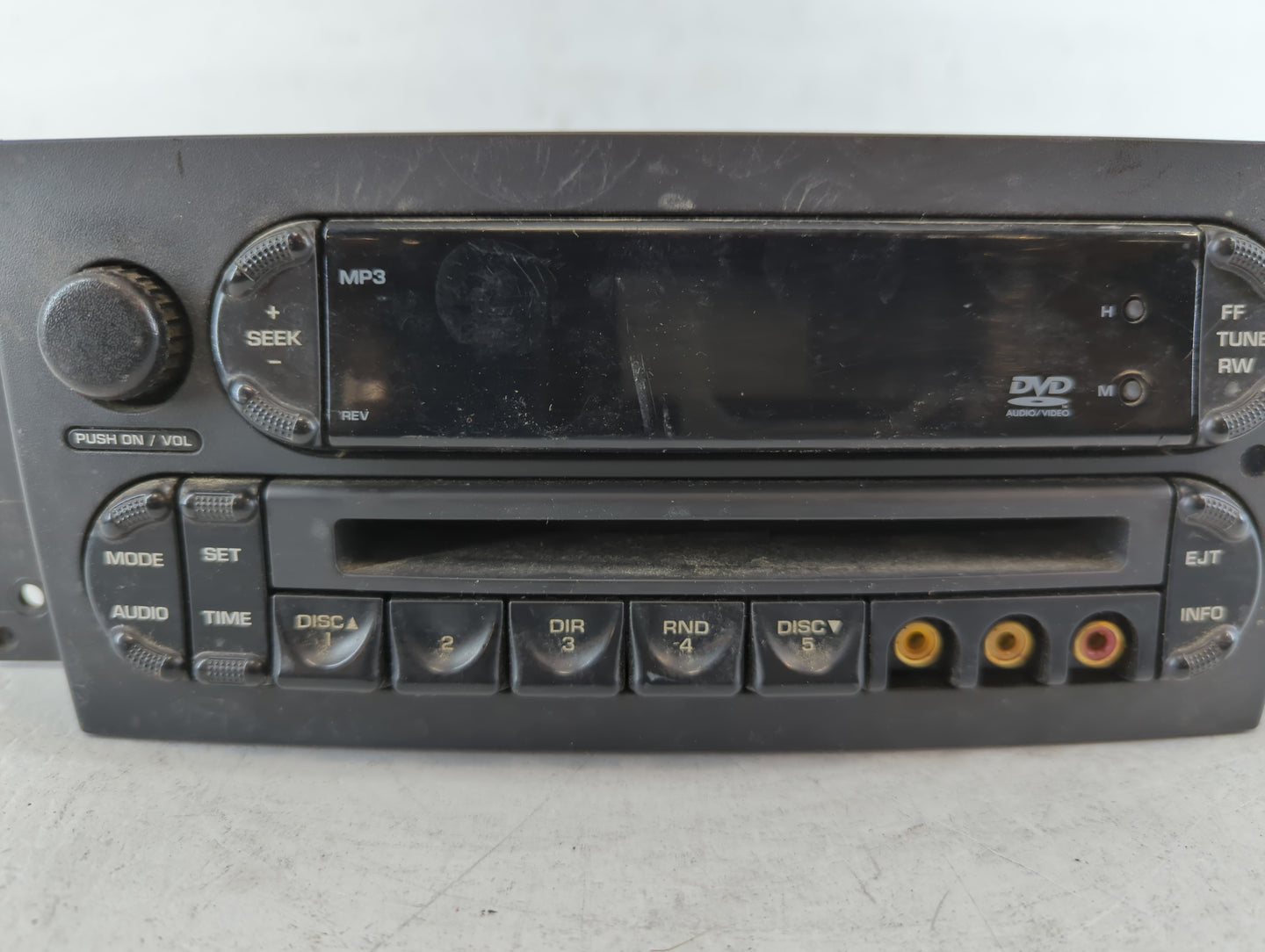 2007-2008 Chrysler Pacifica Am Fm Cd Player Radio Receiver - Oemusedautoparts1.com