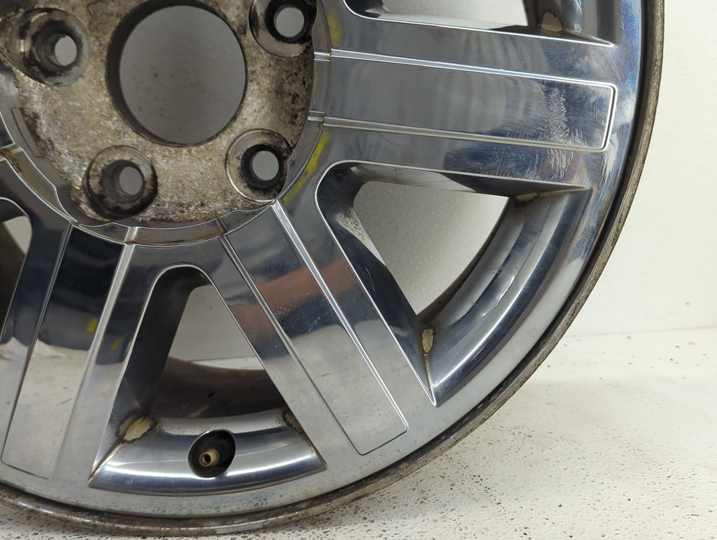 2004-2008 Chrysler Pacifica Oem Wheel Rim 900280 - Oemusedautoparts1.com