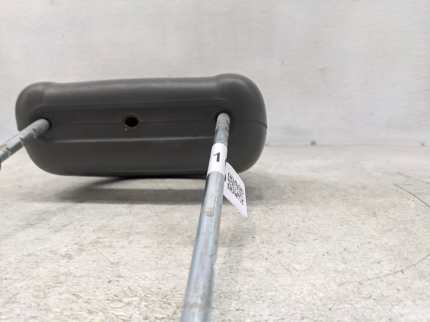 2007 Chrysler Pt Cruiser Headrest Head Rest Front Driver Passenger Seat - Oemusedautoparts1.com