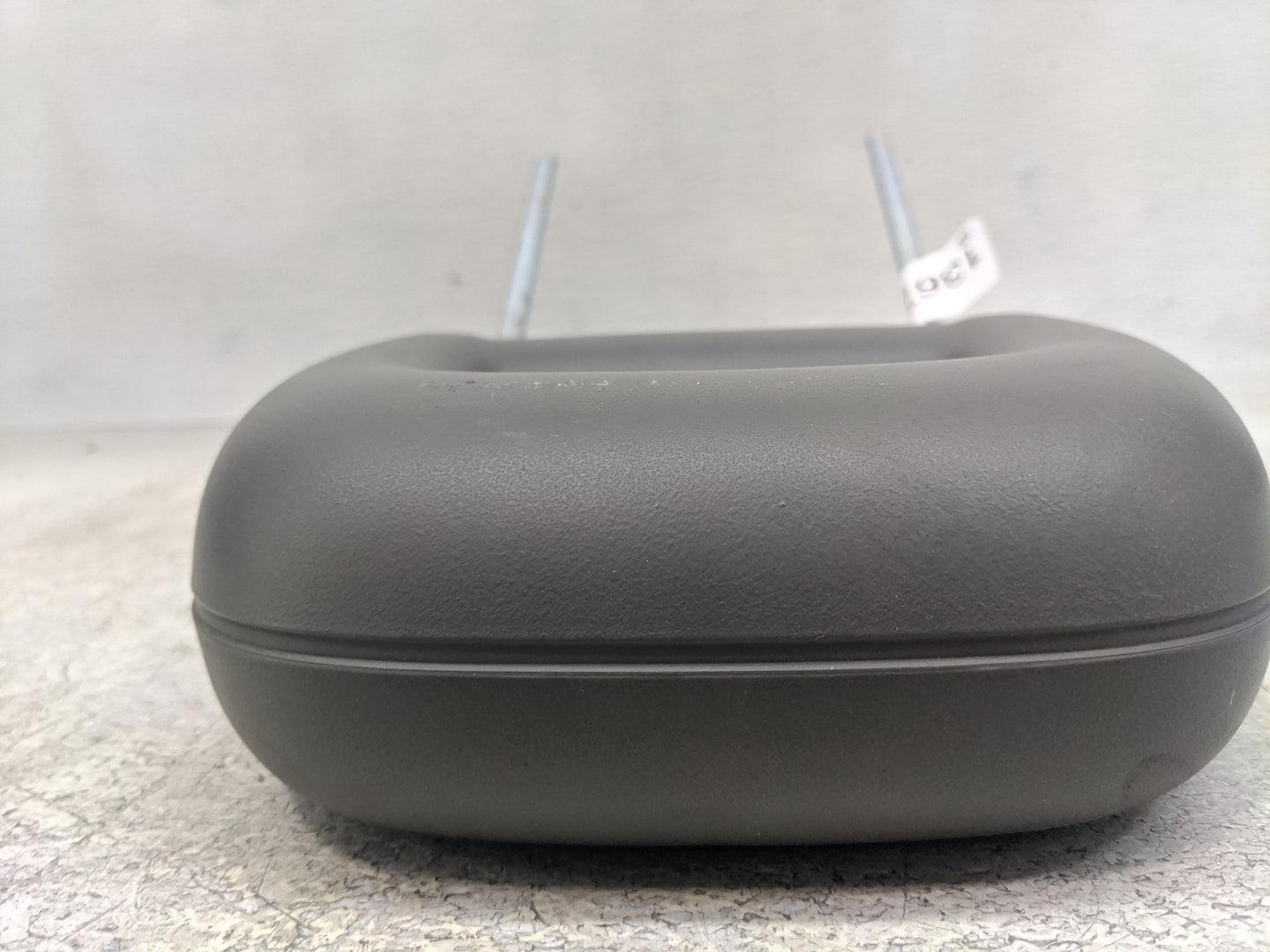 2007 Chrysler Pt Cruiser Headrest Head Rest Front Driver Passenger Seat - Oemusedautoparts1.com