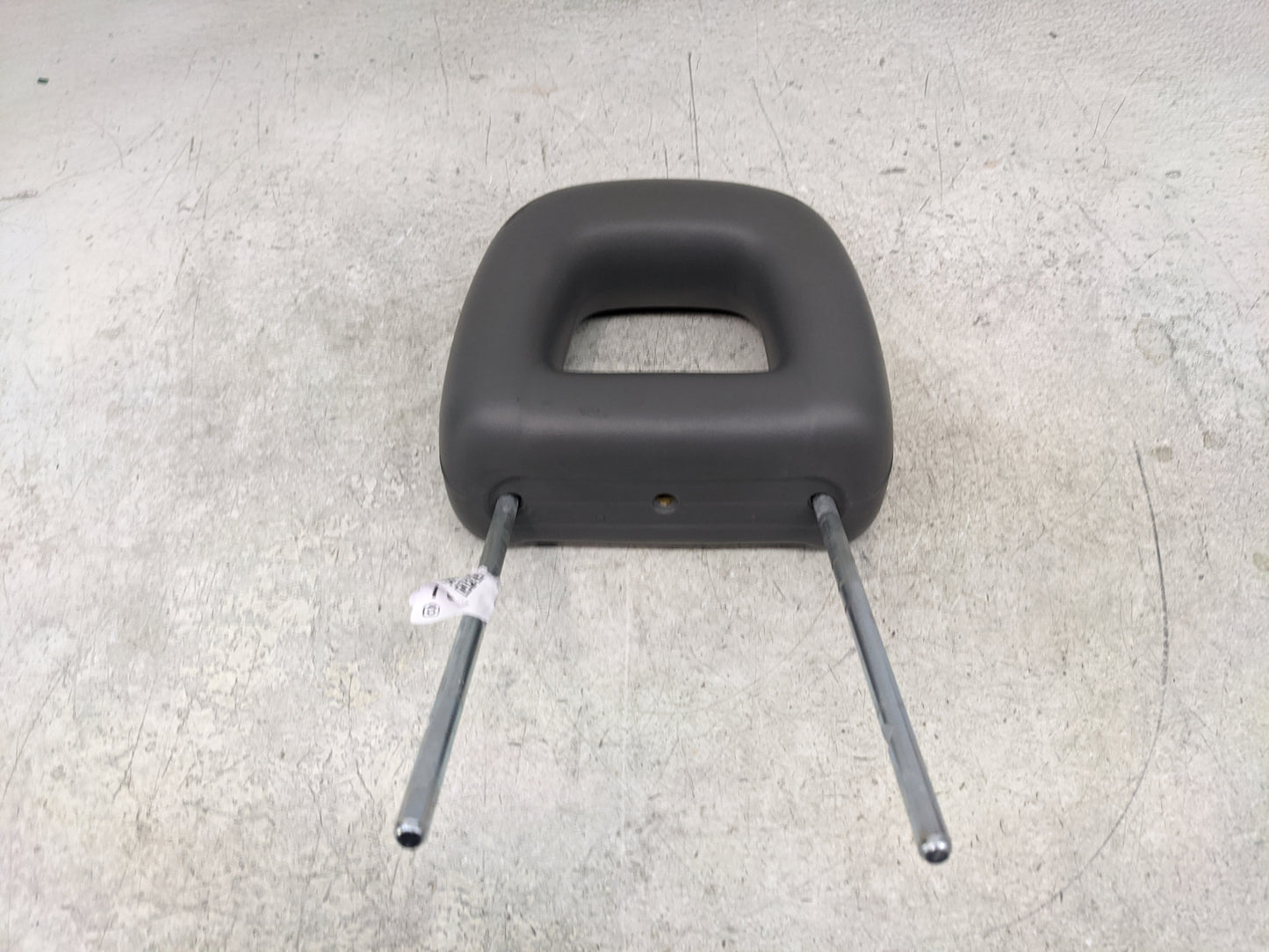 2007-2008 Chrysler Pt Cruiser Headrest Head Rest Front Driver Passenger Seat Fits Fits 2007 2008 OEM Used Auto Parts - Oemus