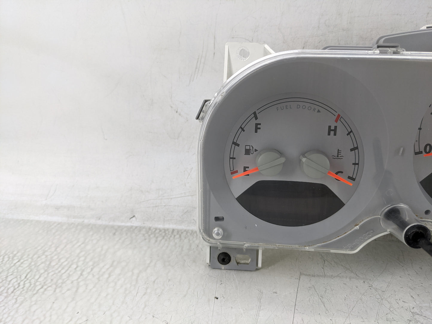 2006-2008 Chrysler Pt Cruiser Instrument Cluster Speedometer Gauges P/N:05172357AB Fits Fits 2006 2007 2008 OEM Used Auto Pa