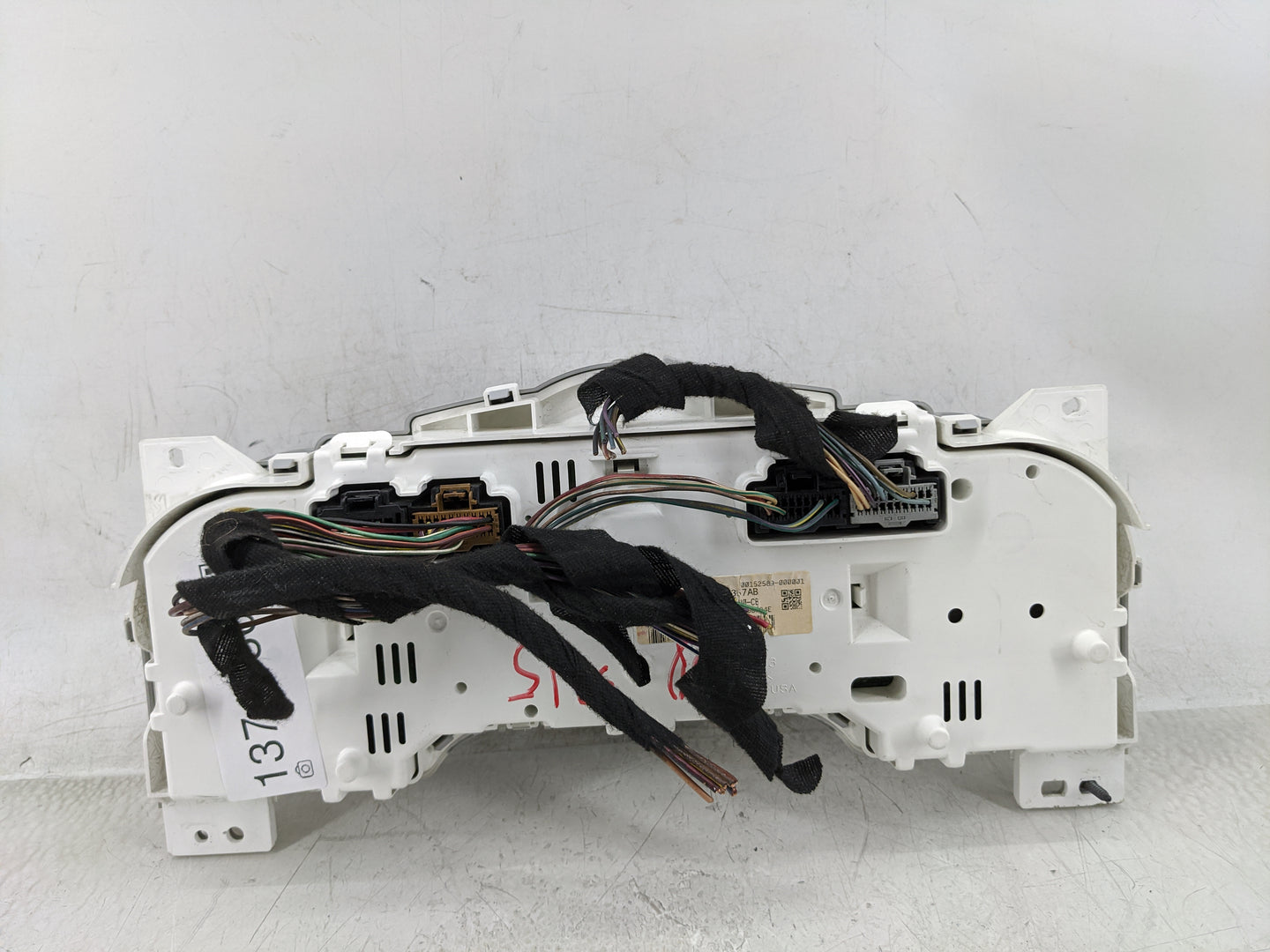 2006-2008 Chrysler Pt Cruiser Instrument Cluster Speedometer Gauges P/N:05172357AB Fits Fits 2006 2007 2008 OEM Used Auto Pa