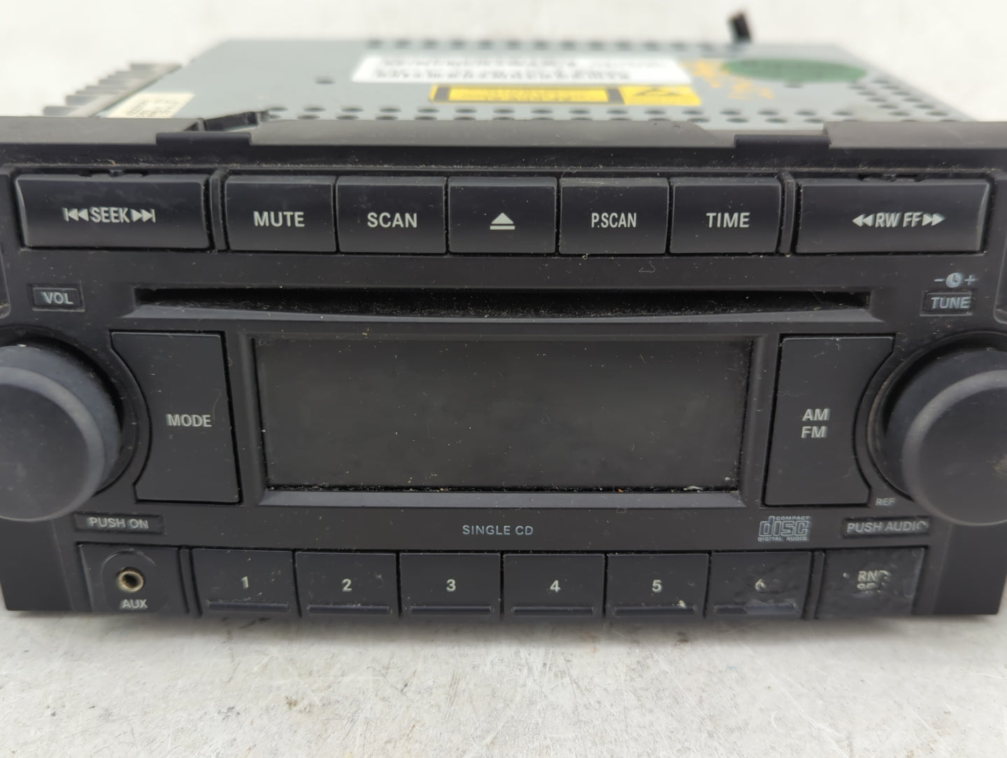 2006-2010 Chrysler Pt Cruiser Radio AM FM Cd Player Receiver Replacement P/N:P05064173AM Fits OEM Used Auto Parts - Oemuseda