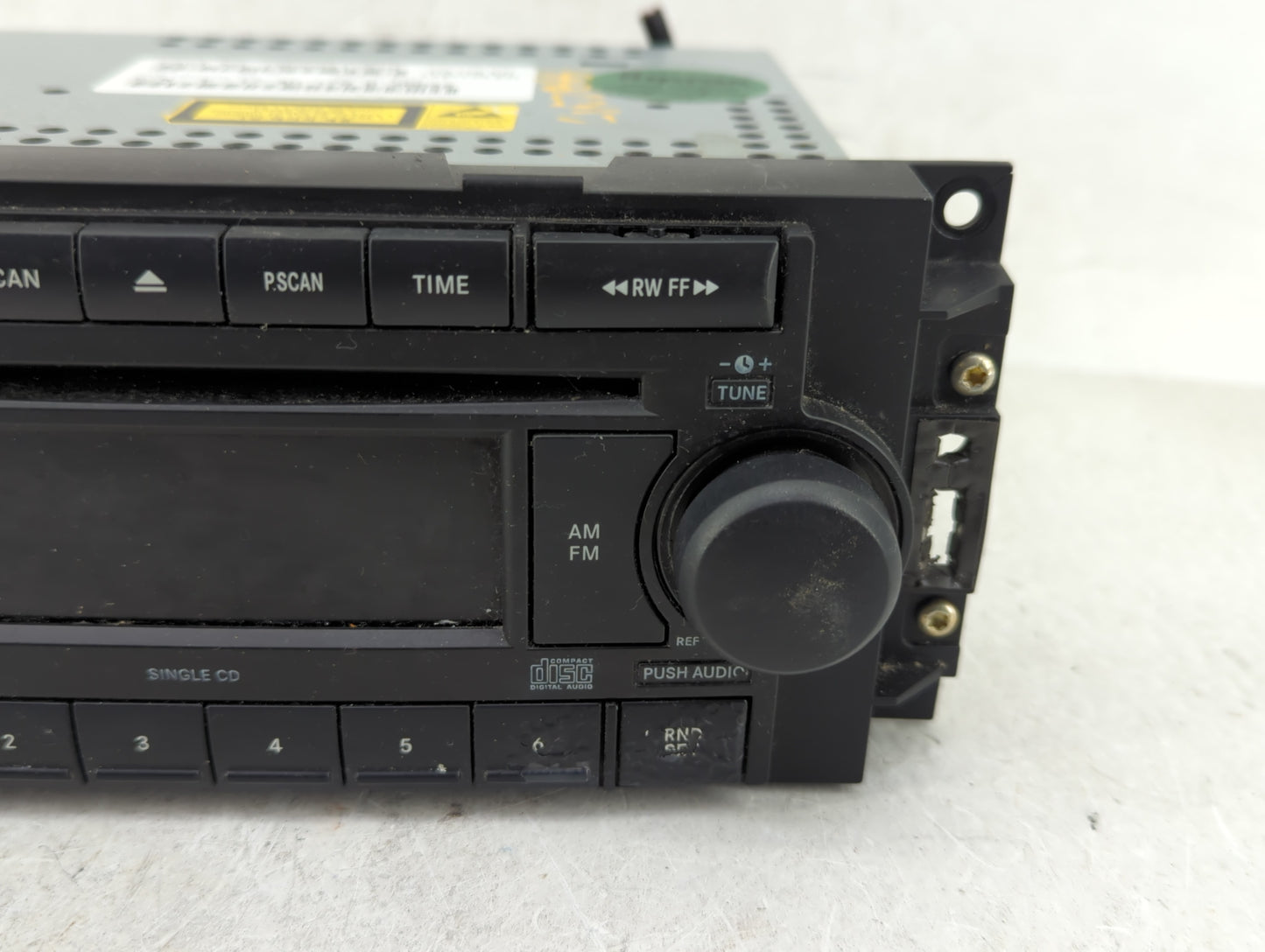 2006-2010 Chrysler Pt Cruiser Radio AM FM Cd Player Receiver Replacement P/N:P05064173AM Fits OEM Used Auto Parts - Oemuseda