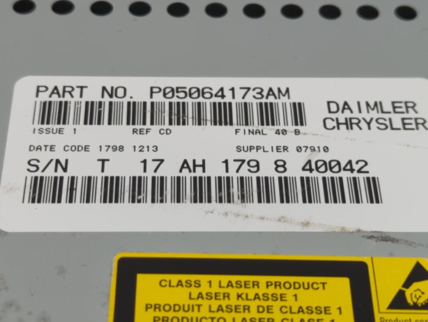2006-2010 Chrysler Pt Cruiser Radio AM FM Cd Player Receiver Replacement P/N:P05064173AM Fits OEM Used Auto Parts - Oemuseda