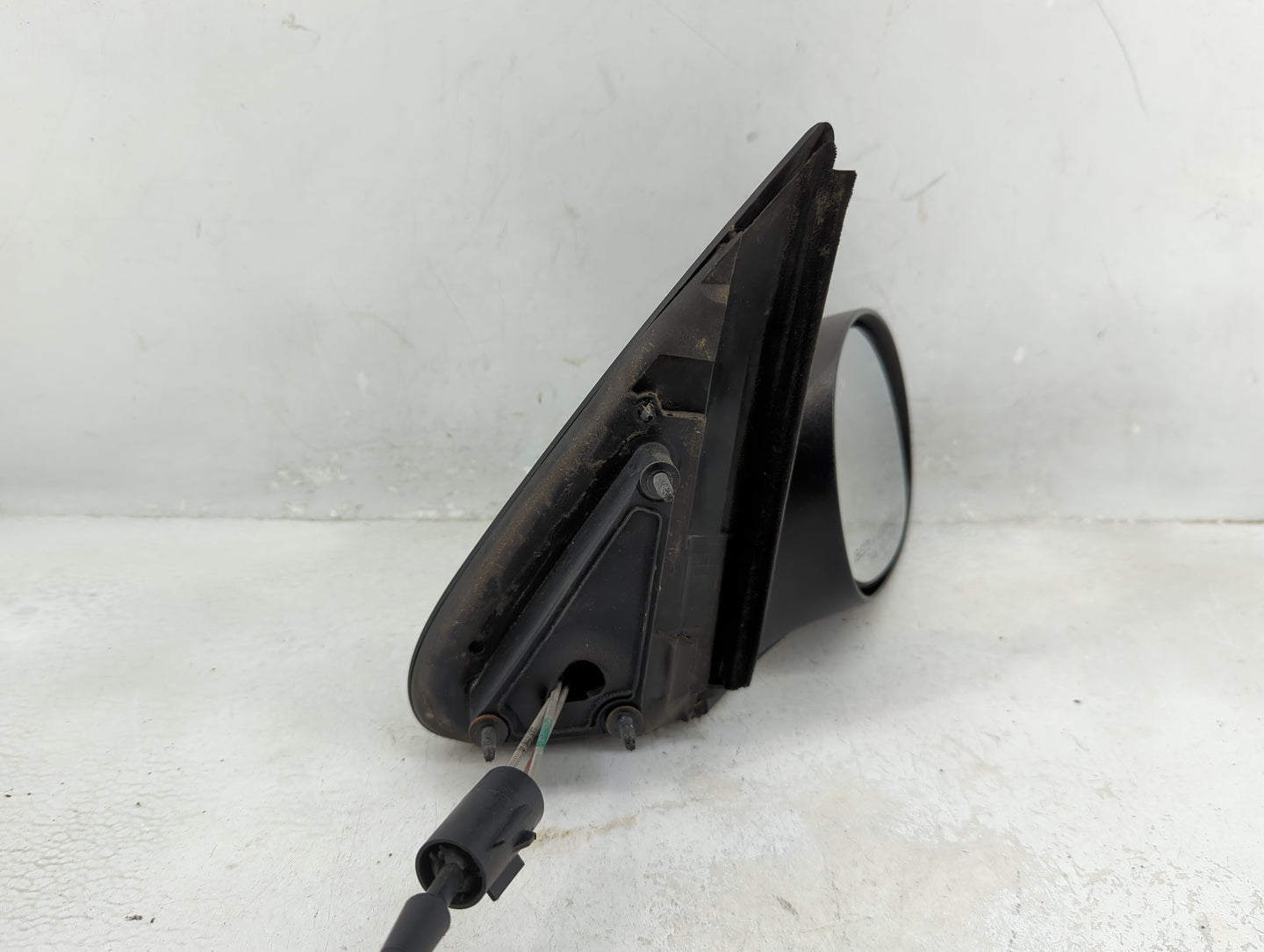 2007-2008 Chrysler Pt Cruiser Passenger Side View Mirror - Right Door Mirror OEM Used - Oemusedautoparts1.com
