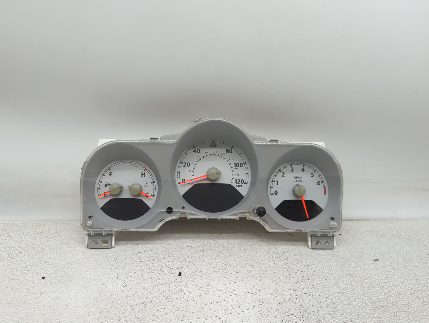2006-2008 Chrysler Pt Cruiser Instrument Cluster Speedometer Gauges P/N:05107621AG Miles: Fits Fits 2006 2007 2008 OEM Used 