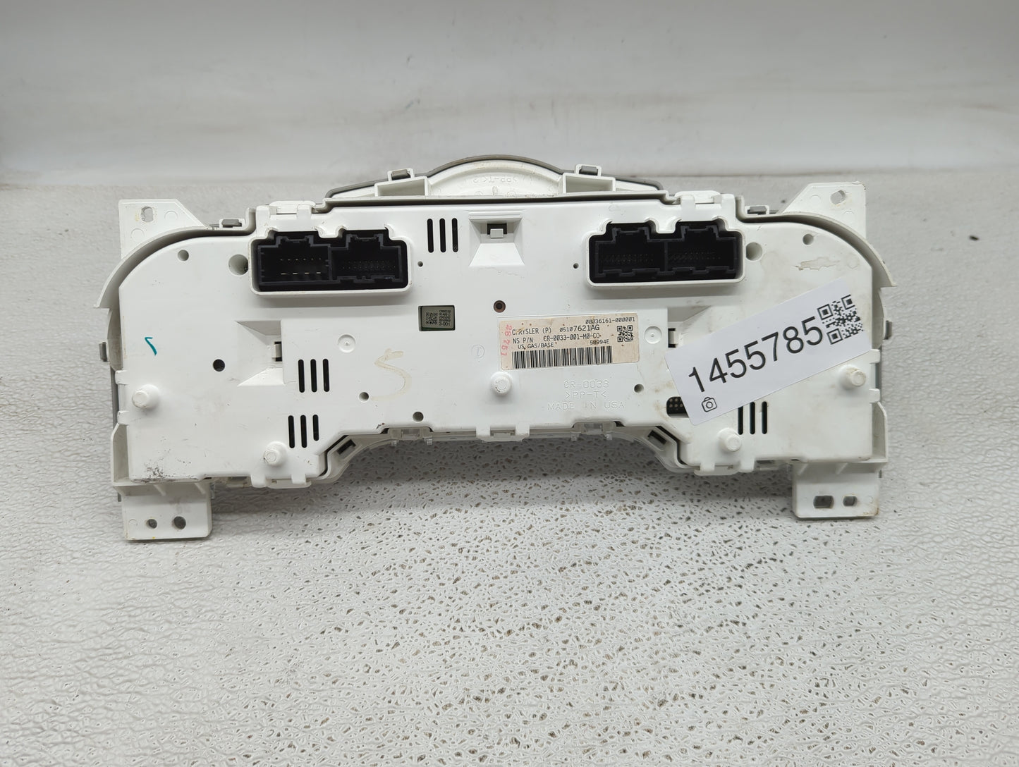 2006-2008 Chrysler Pt Cruiser Instrument Cluster Speedometer Gauges P/N:05107621AG Miles: Fits Fits 2006 2007 2008 OEM Used 