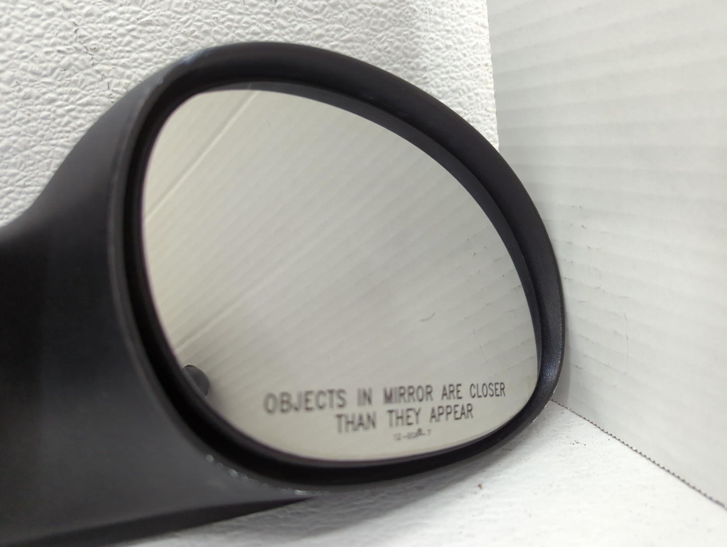 2007-2008 Chrysler Pt Cruiser Passenger Side View Mirror - Right Door Mirror OEM Used - Oemusedautoparts1.com