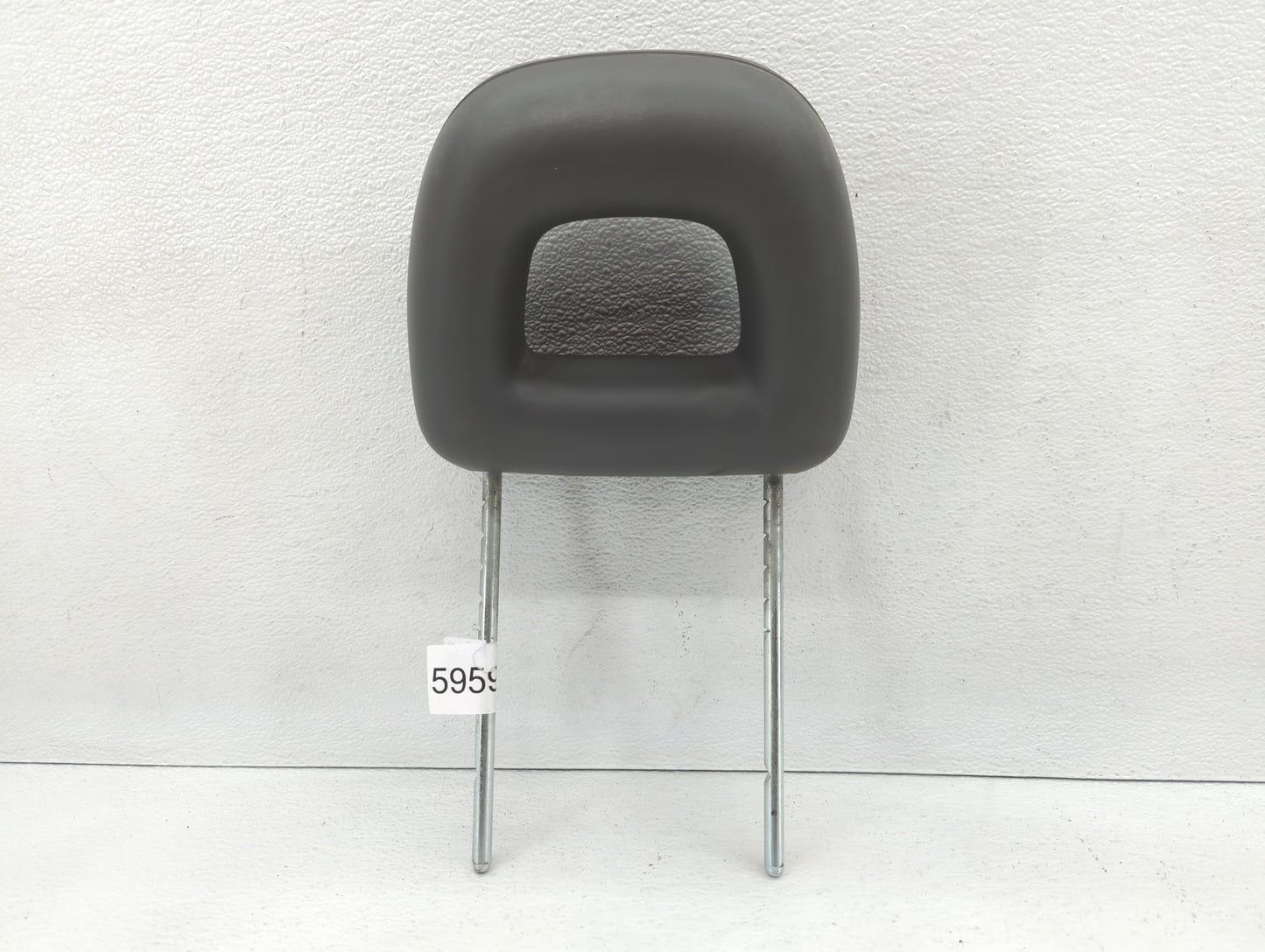 2007-2010 Chrysler Pt Cruiser Headrest Head Rest Front Driver Passenger Seat Fits Fits 2007 2008 2009 2010 OEM Used Auto Par