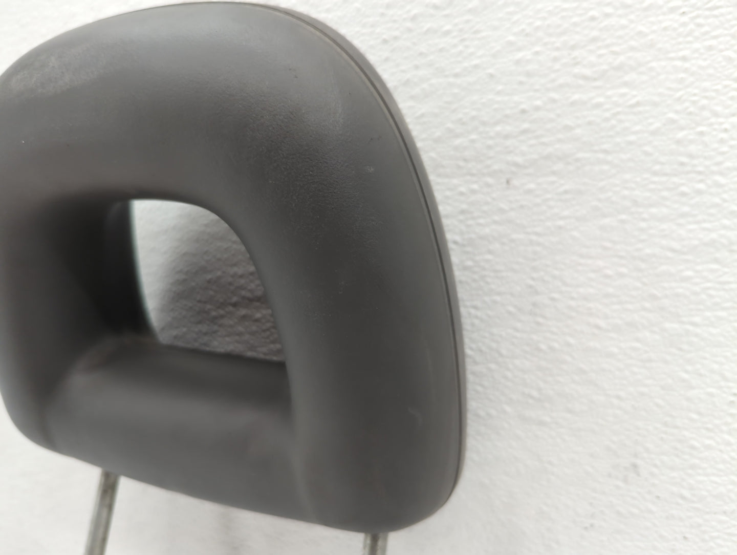 2007-2010 Chrysler Pt Cruiser Headrest Head Rest Front Driver Passenger Seat Fits Fits 2007 2008 2009 2010 OEM Used Auto Par