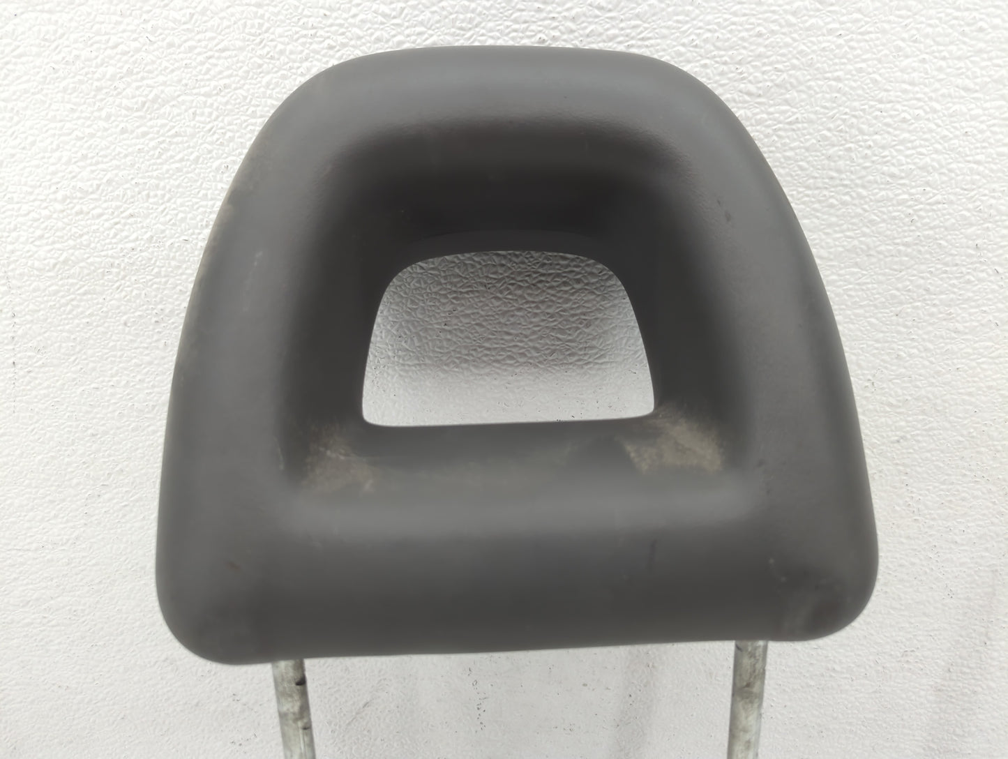 2007-2010 Chrysler Pt Cruiser Headrest Head Rest Front Driver Passenger Seat Fits Fits 2007 2008 2009 2010 OEM Used Auto Par