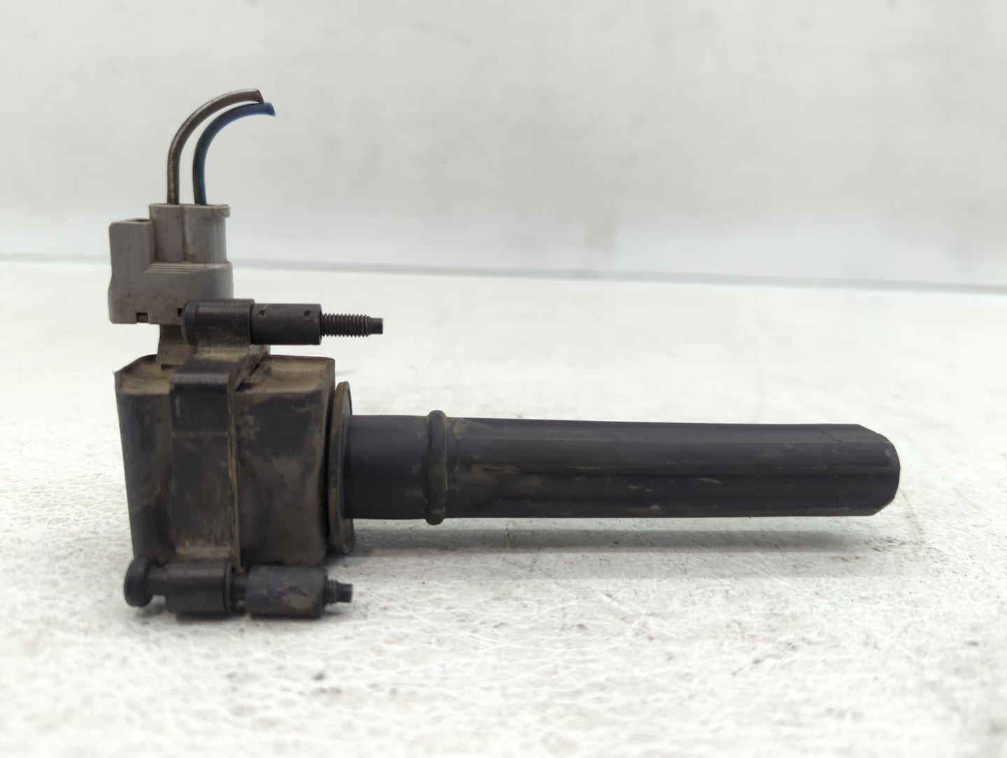 2004-2010 Chrysler Pt Cruiser Ignition Coil Igniter Pack - Oemusedautoparts1.com