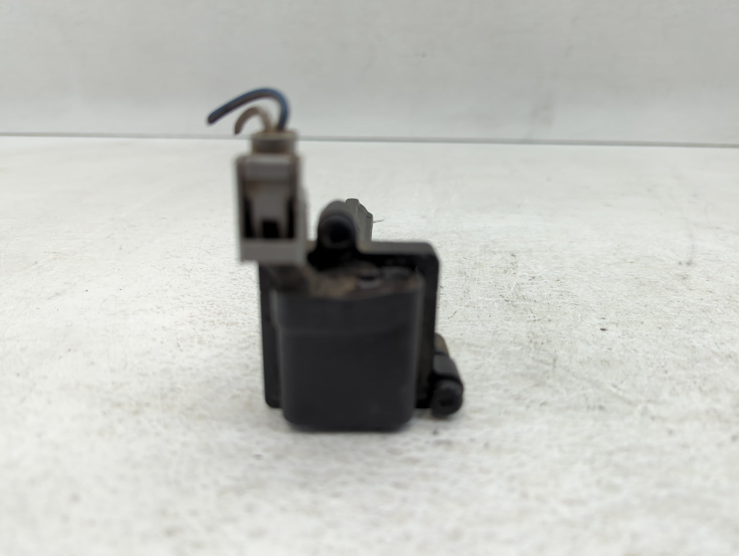 2004-2010 Chrysler Pt Cruiser Ignition Coil Igniter Pack - Oemusedautoparts1.com