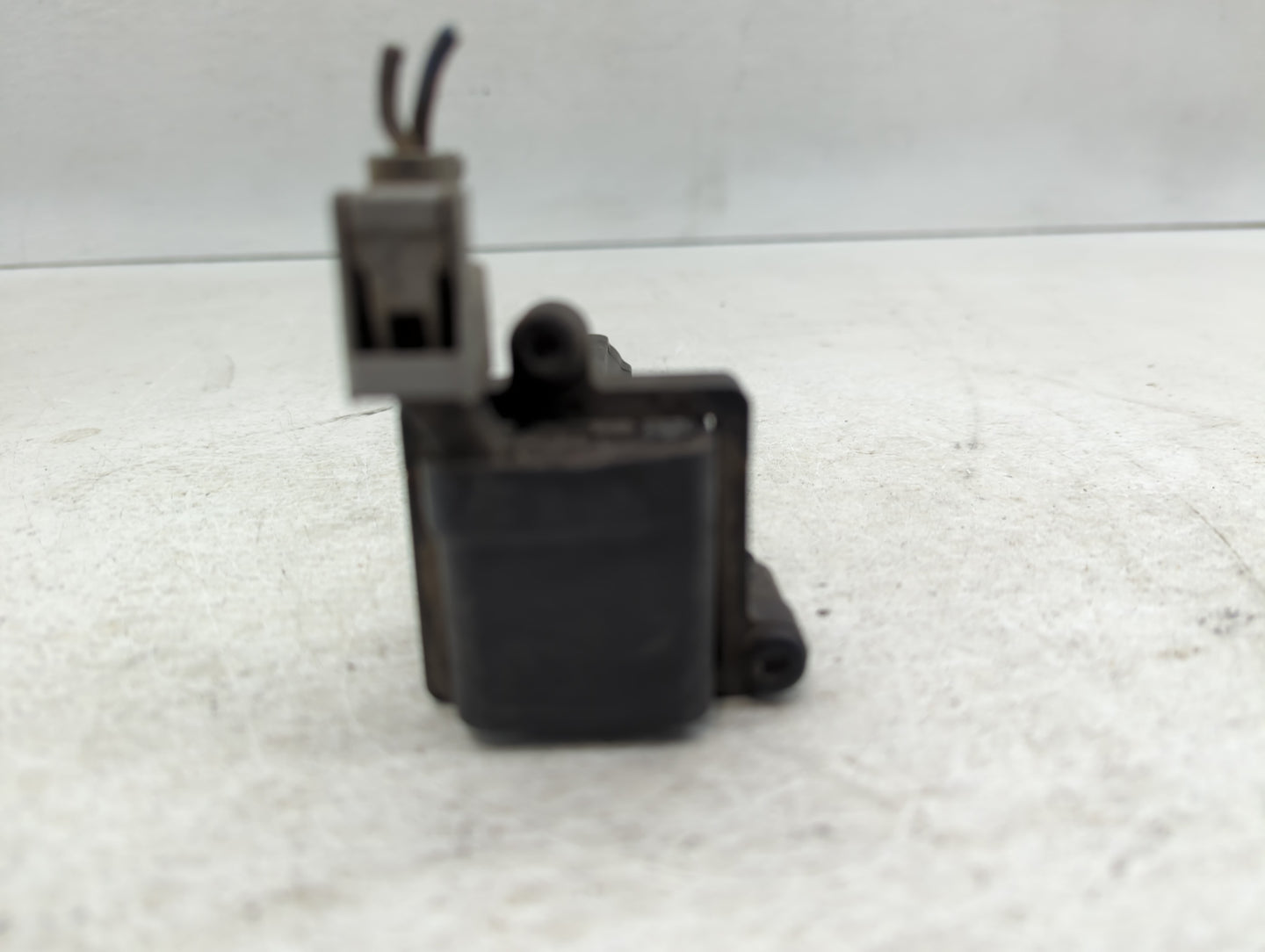 2004-2010 Chrysler Pt Cruiser Ignition Coil Igniter Pack - Oemusedautoparts1.com