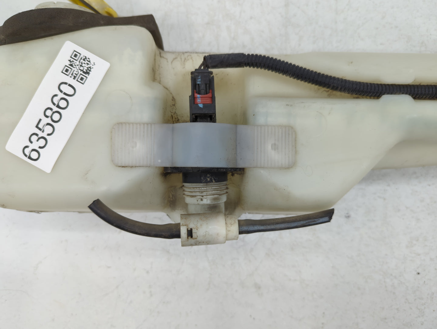 2001 Chrysler Pt Cruiser Windshield Washer Fluid Reservoir Bottle Oem - Oemusedautoparts1.com