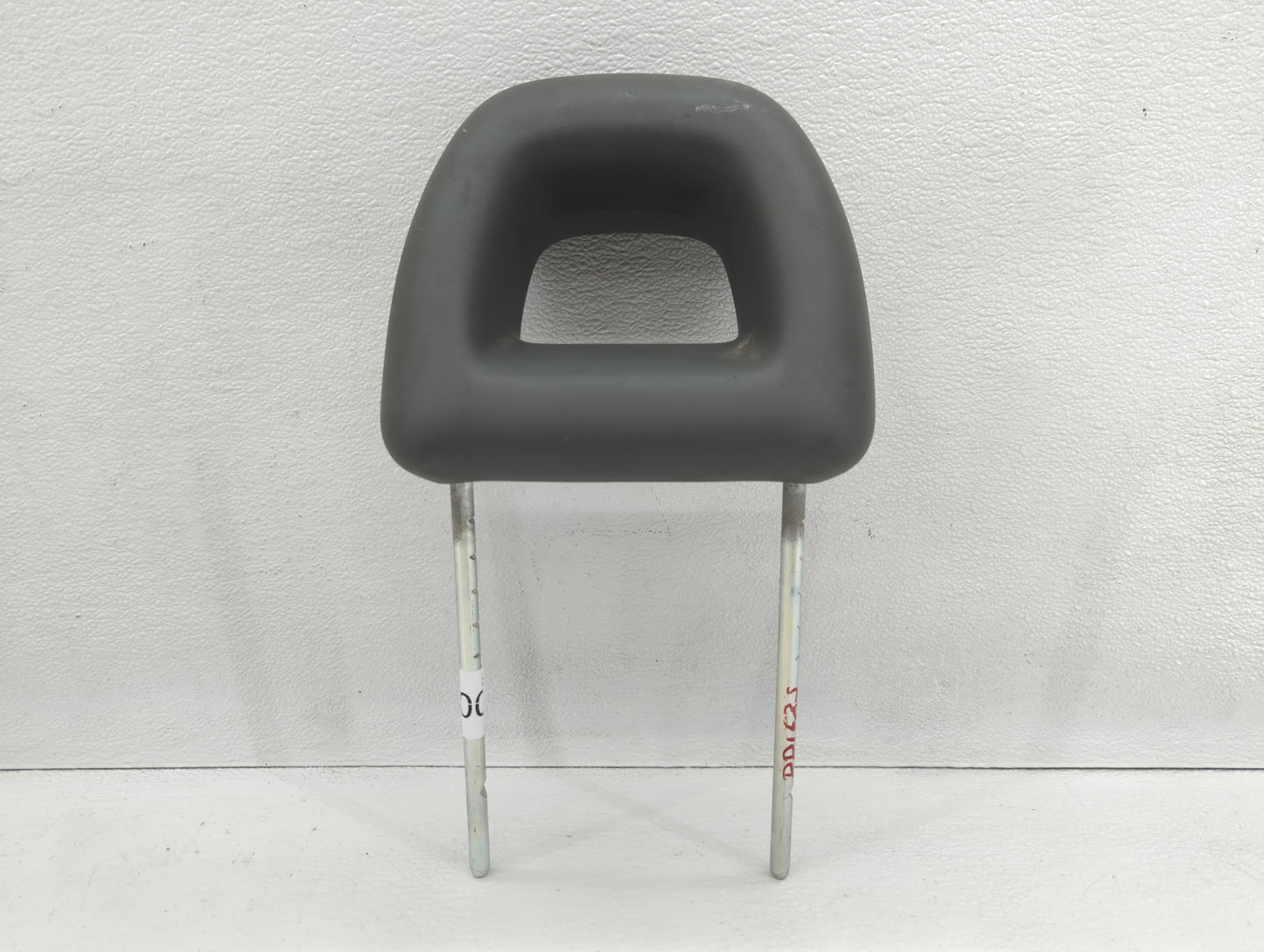 2007 Chrysler Pt Cruiser Headrest Head Rest Front Driver Passenger Seat - Oemusedautoparts1.com