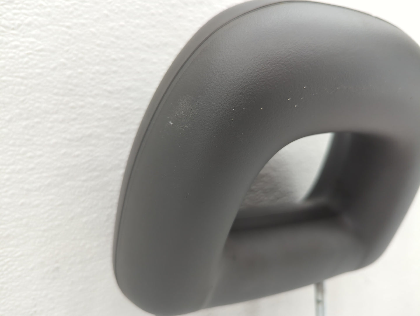 2007 Chrysler Pt Cruiser Headrest Head Rest Front Driver Passenger Seat - Oemusedautoparts1.com