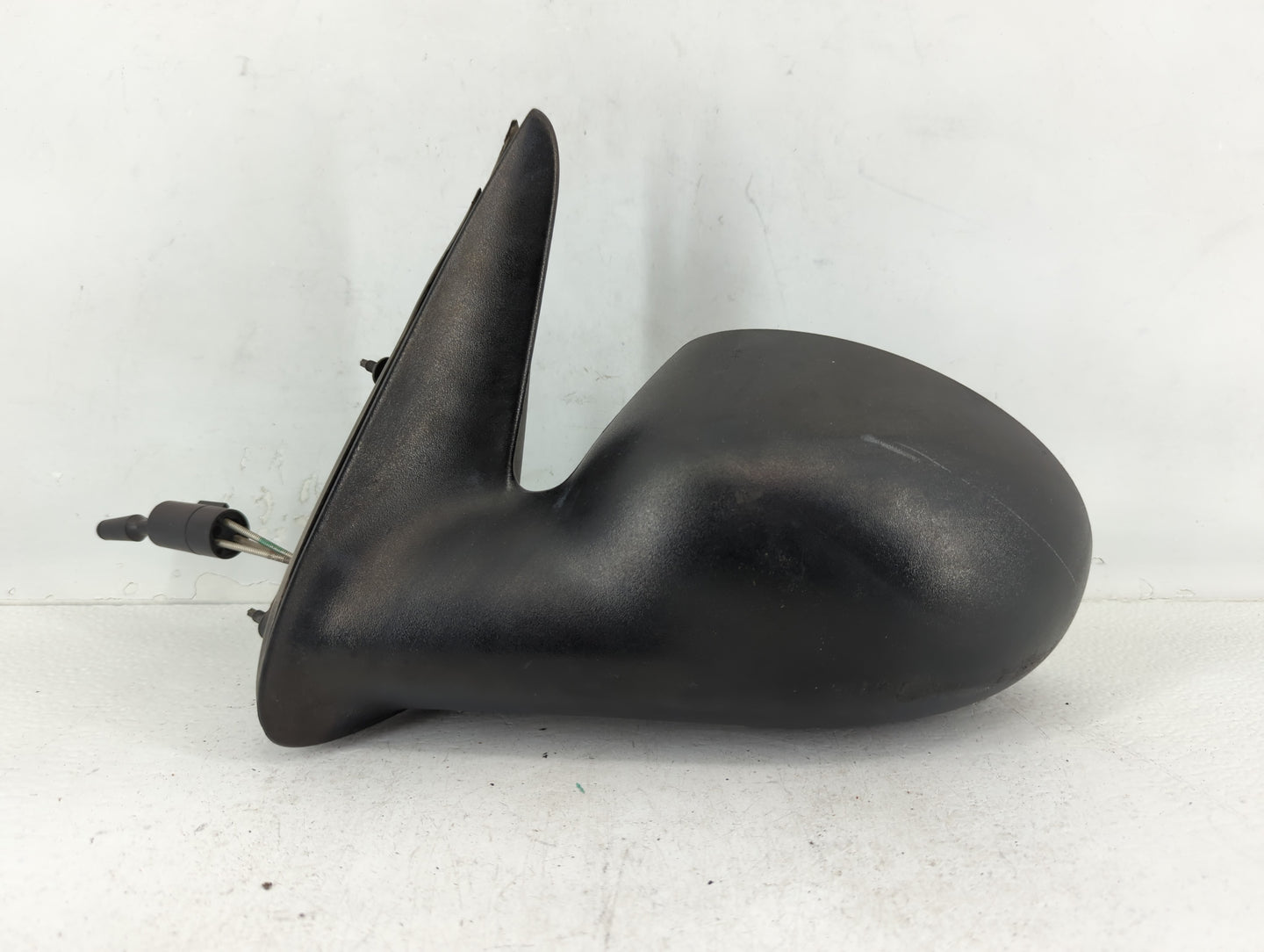 2007-2008 Chrysler Pt Cruiser Driver Side View Mirror - Left Door Mirror OEM Used - Oemusedautoparts1.com