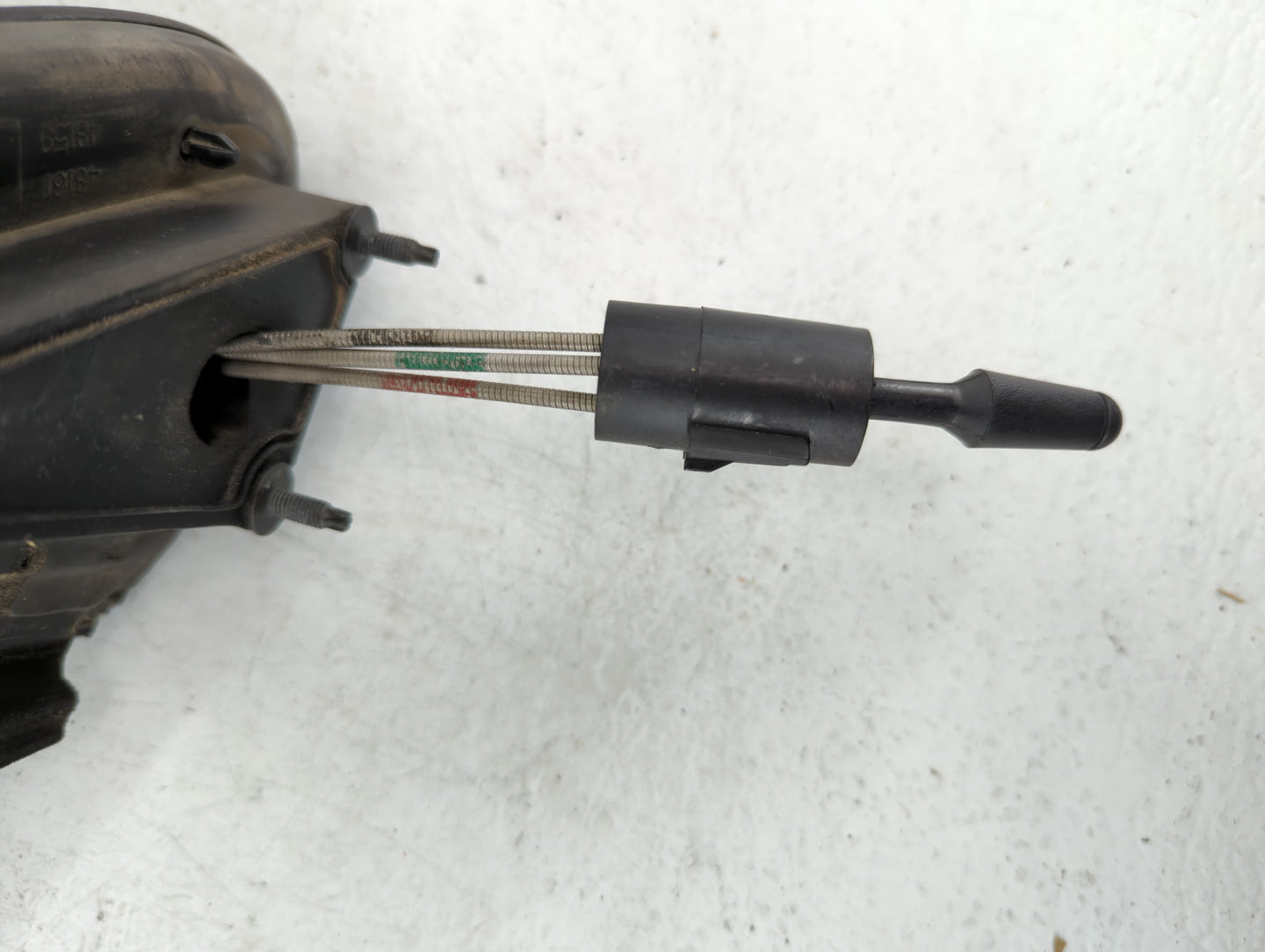 2007-2008 Chrysler Pt Cruiser Driver Side View Mirror - Left Door Mirror OEM Used - Oemusedautoparts1.com