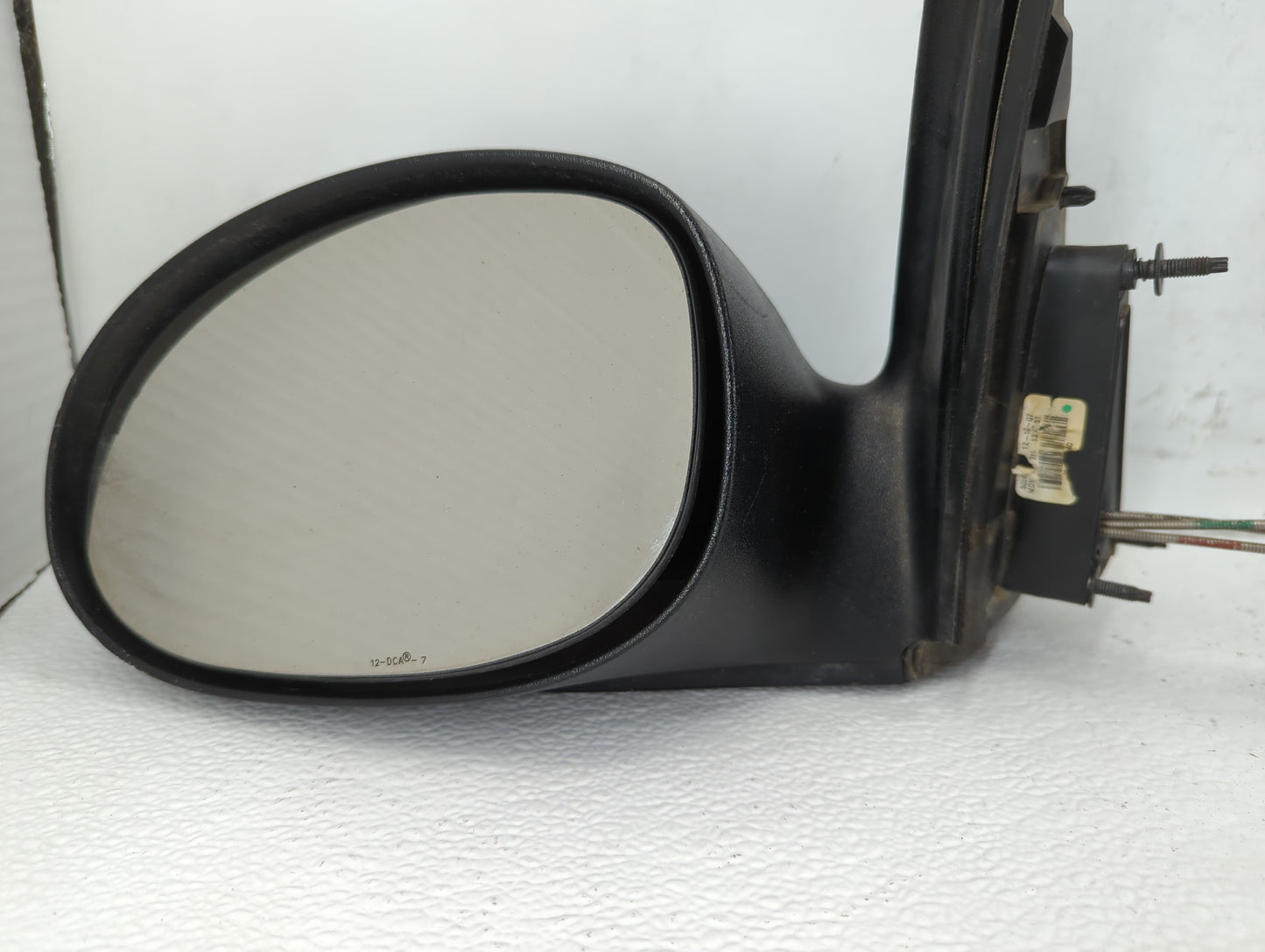 2007-2008 Chrysler Pt Cruiser Driver Side View Mirror - Left Door Mirror OEM Used - Oemusedautoparts1.com
