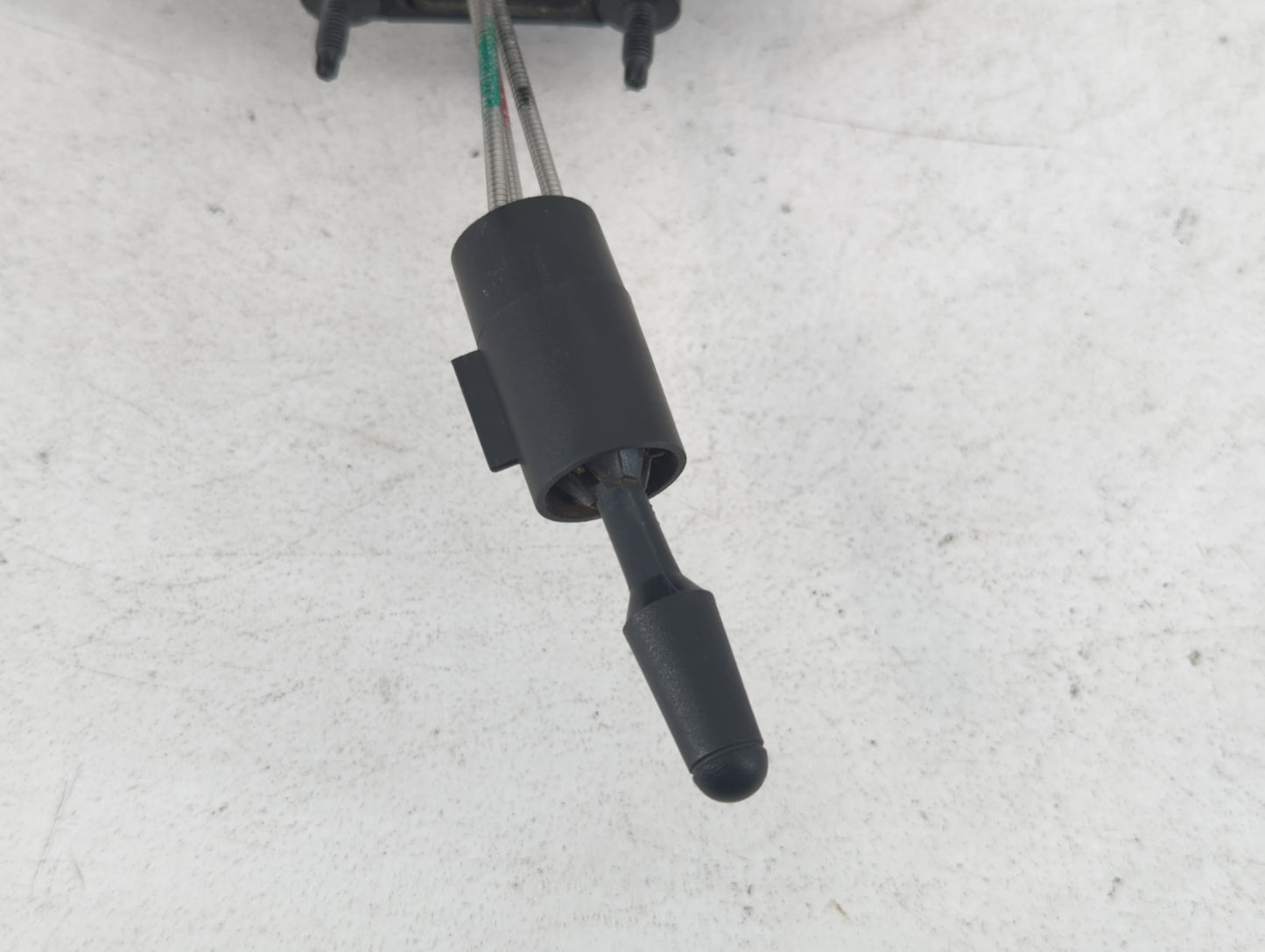 2007-2008 Chrysler Pt Cruiser Driver Side View Mirror - Left Door Mirror OEM Used - Oemusedautoparts1.com