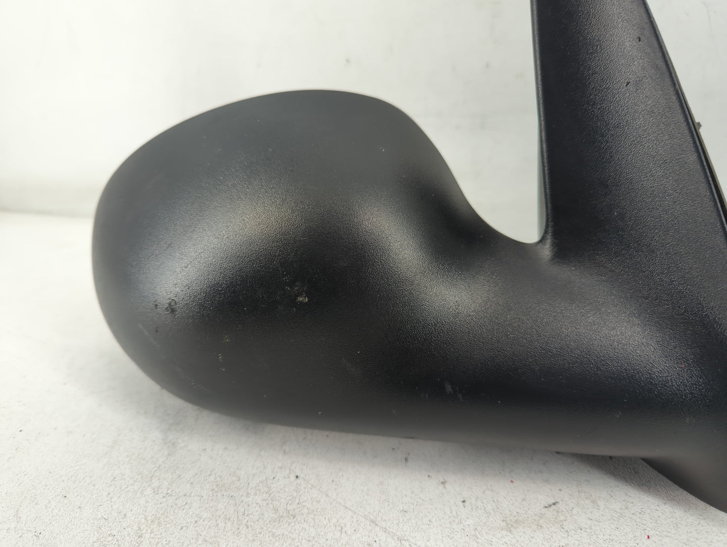 2007-2008 Chrysler Pt Cruiser Passenger Side View Mirror - Right Door Mirror OEM Used - Oemusedautoparts1.com