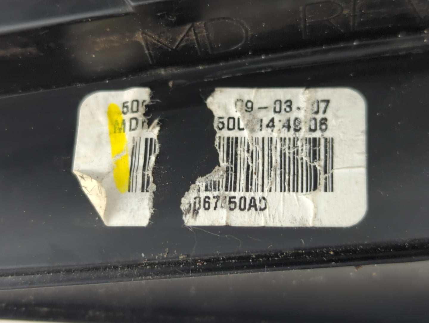2007-2008 Chrysler Pt Cruiser Passenger Side View Mirror - Right Door Mirror OEM Used - Oemusedautoparts1.com